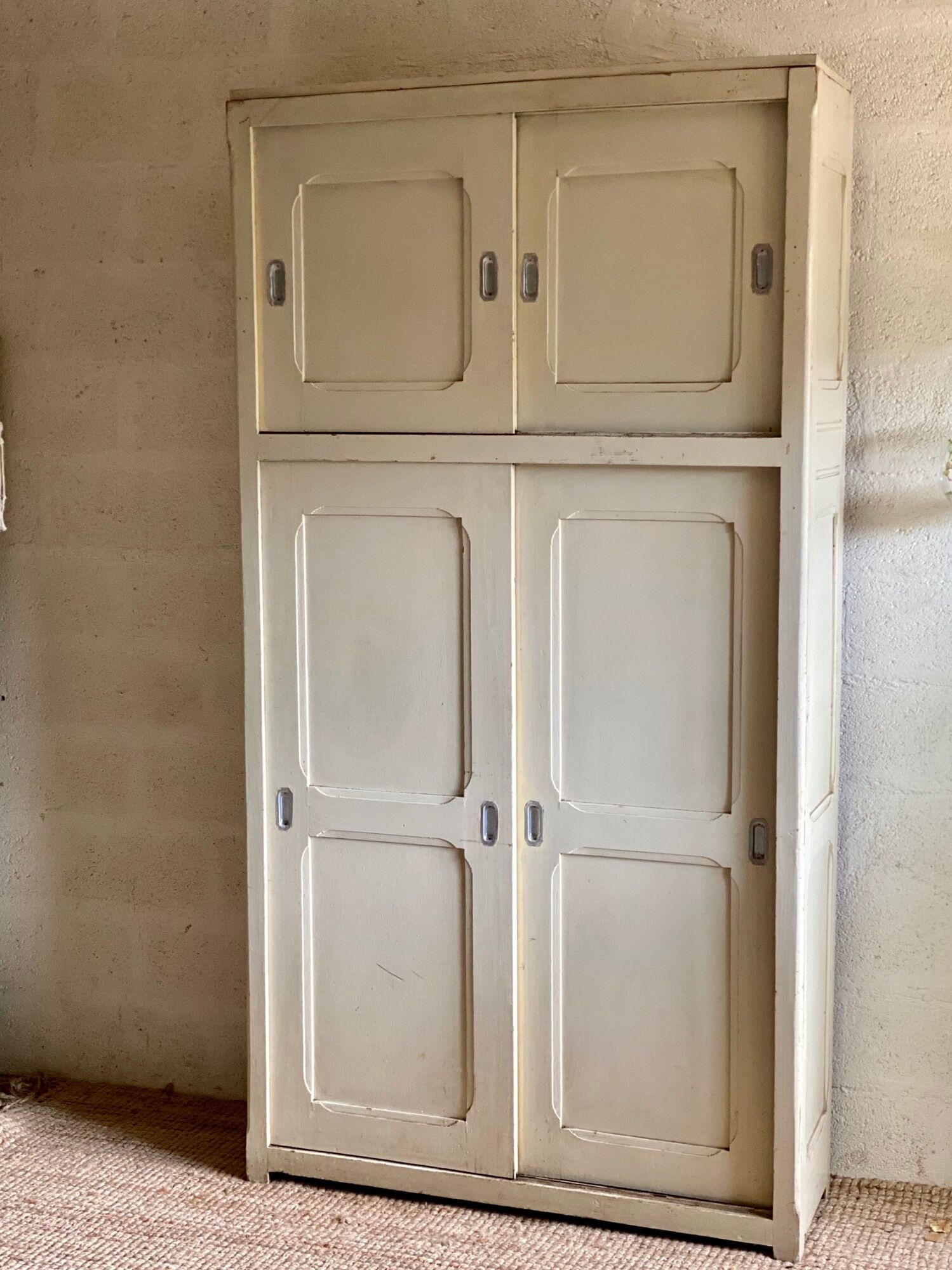 Parisian workshop cabinet with sliding doors