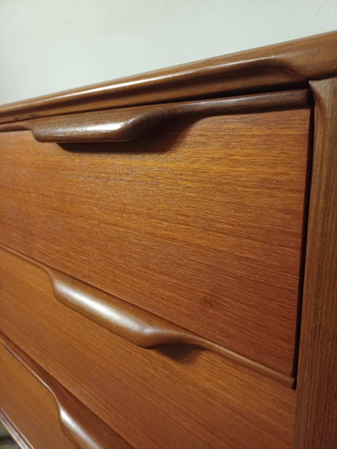 Commode scandinave en teck
