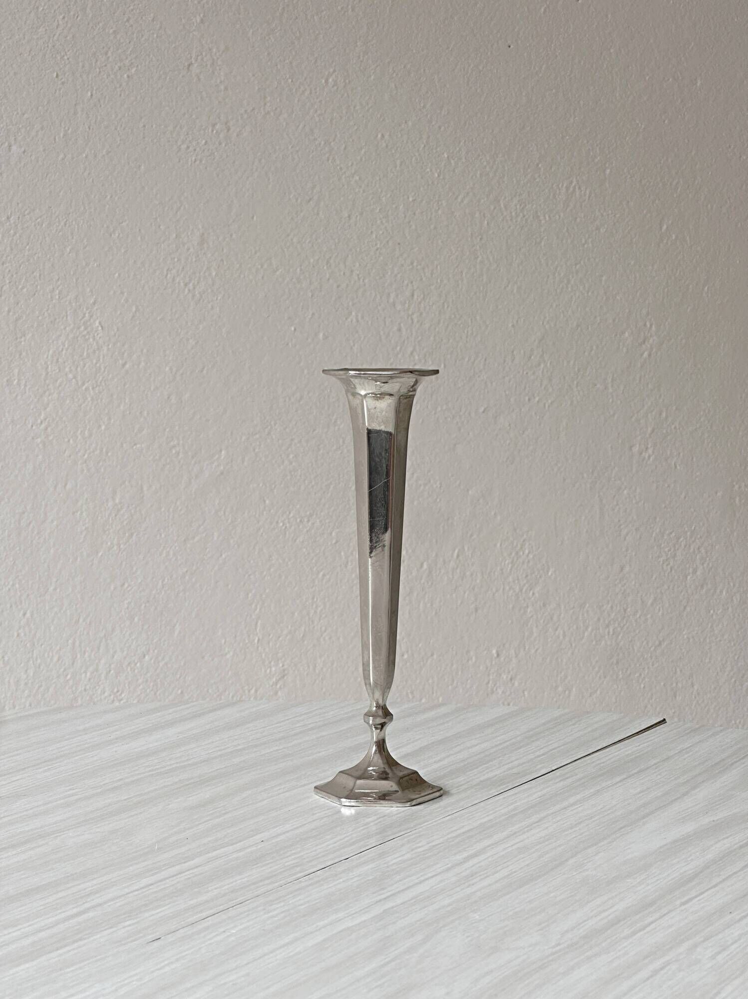 Vintage metal soliflore