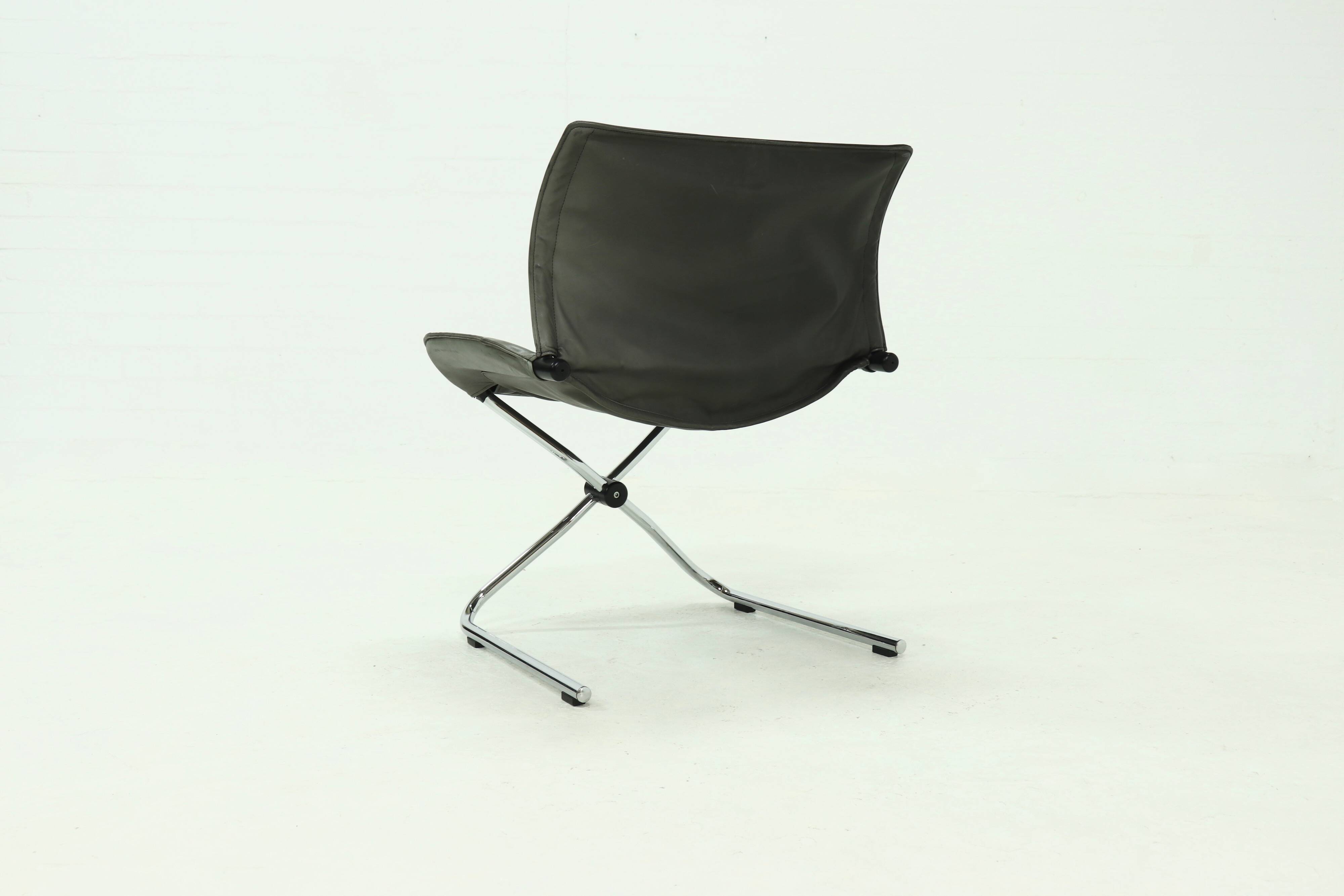 Leather Lounge Chair by Simon Desanta for COR Germany 1980s