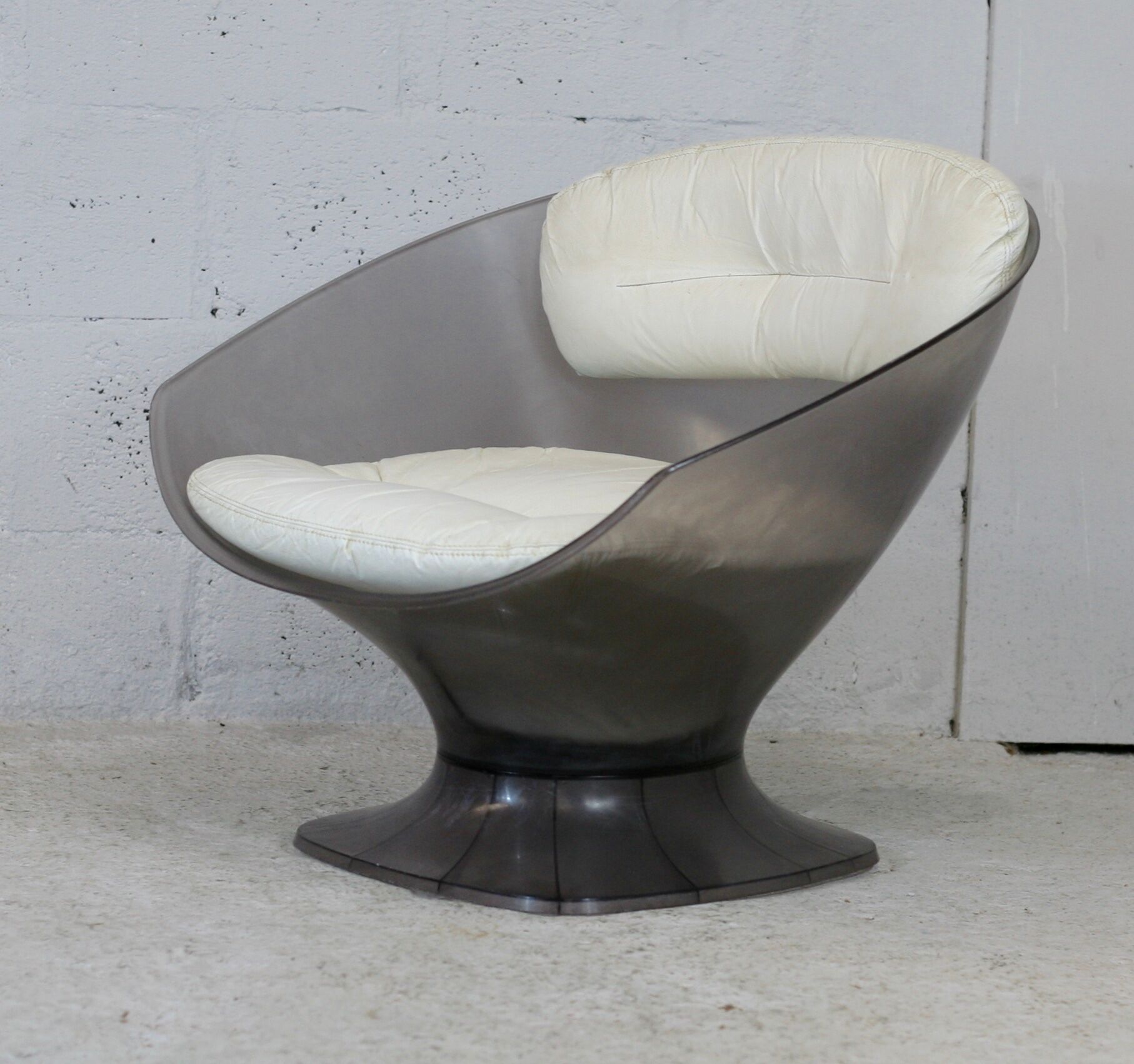 Chair of Raphael Raffel