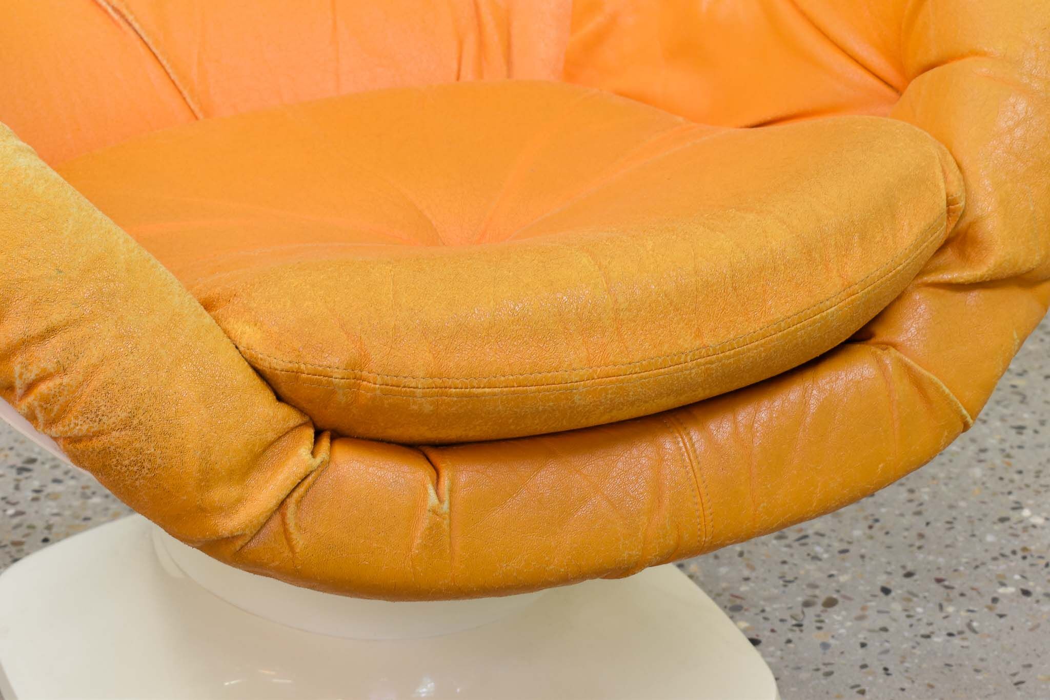 Fauteuil Space Age de Raphaël Raffel