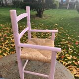 Fauteuil enfant vintage en bois rose et paille