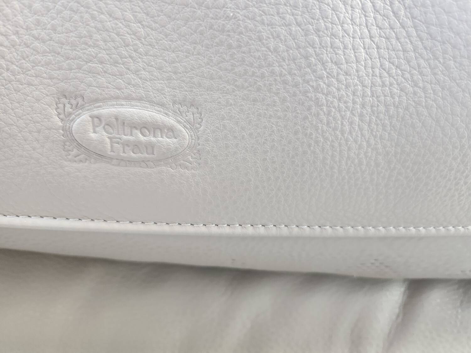 Poltrona Frau - GranTorino corner sofa in leather