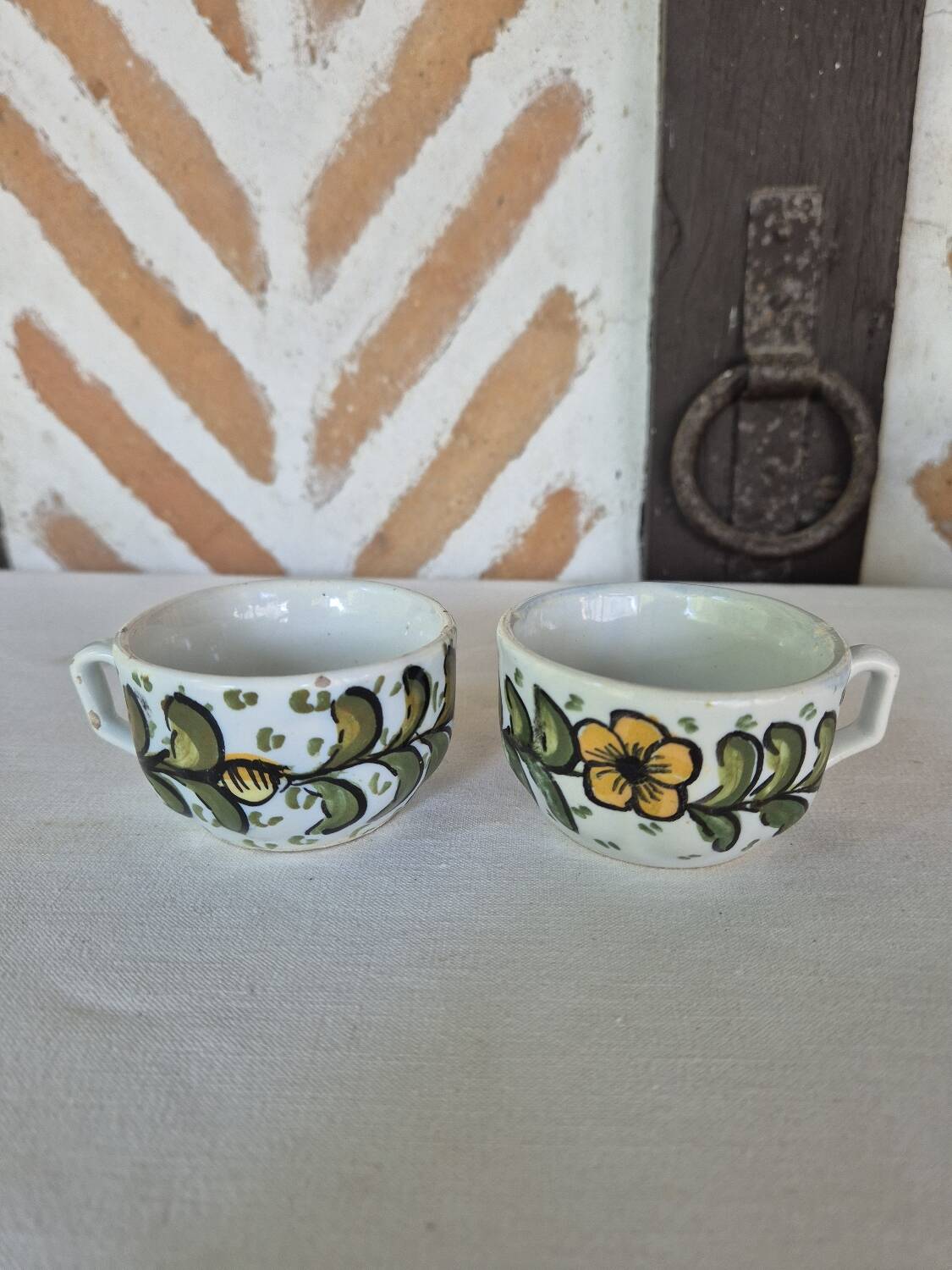 Tasses et pot à lait Espagne