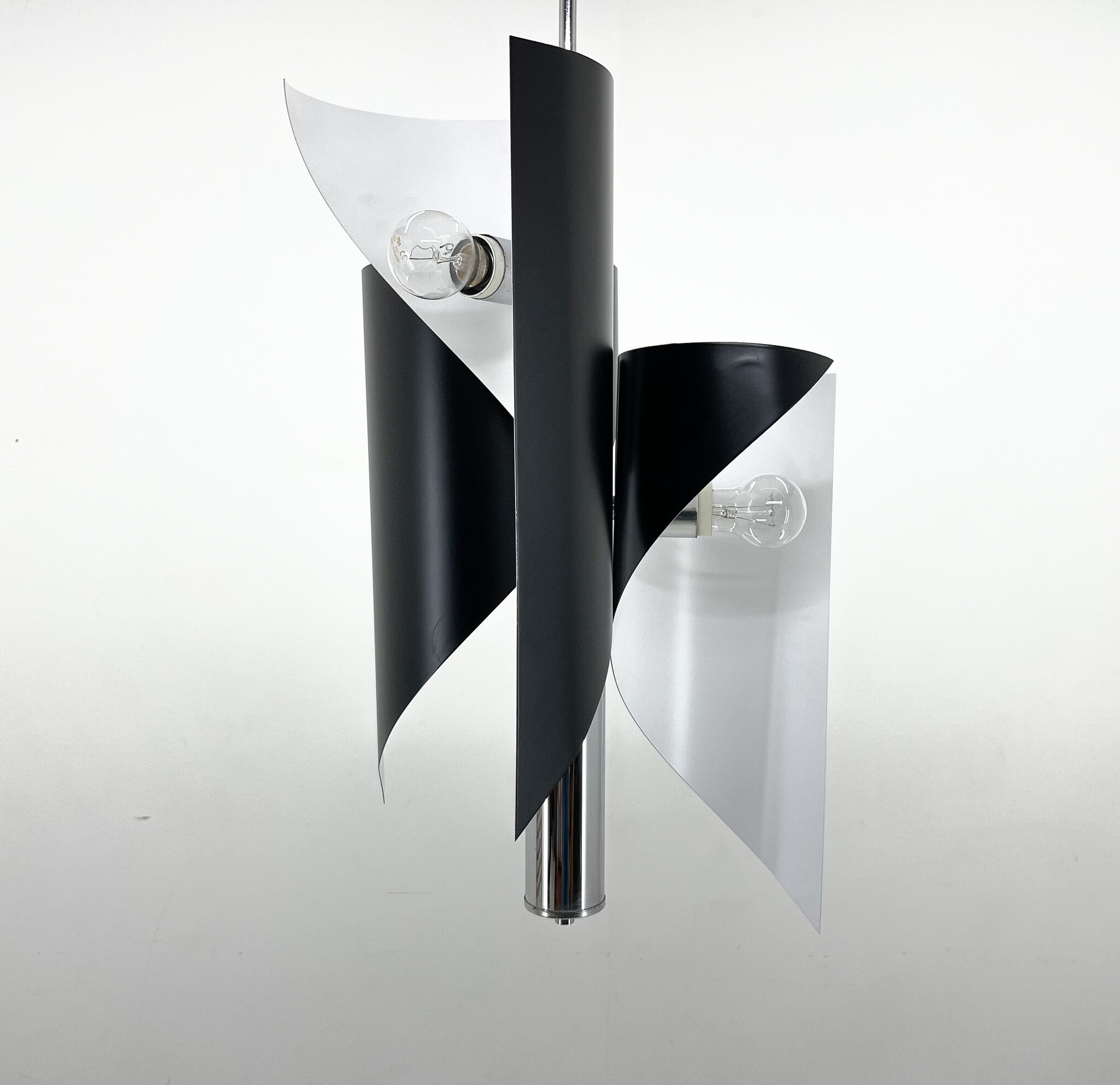 Beatiful vintage asymetrical chandelier Italy, 1970