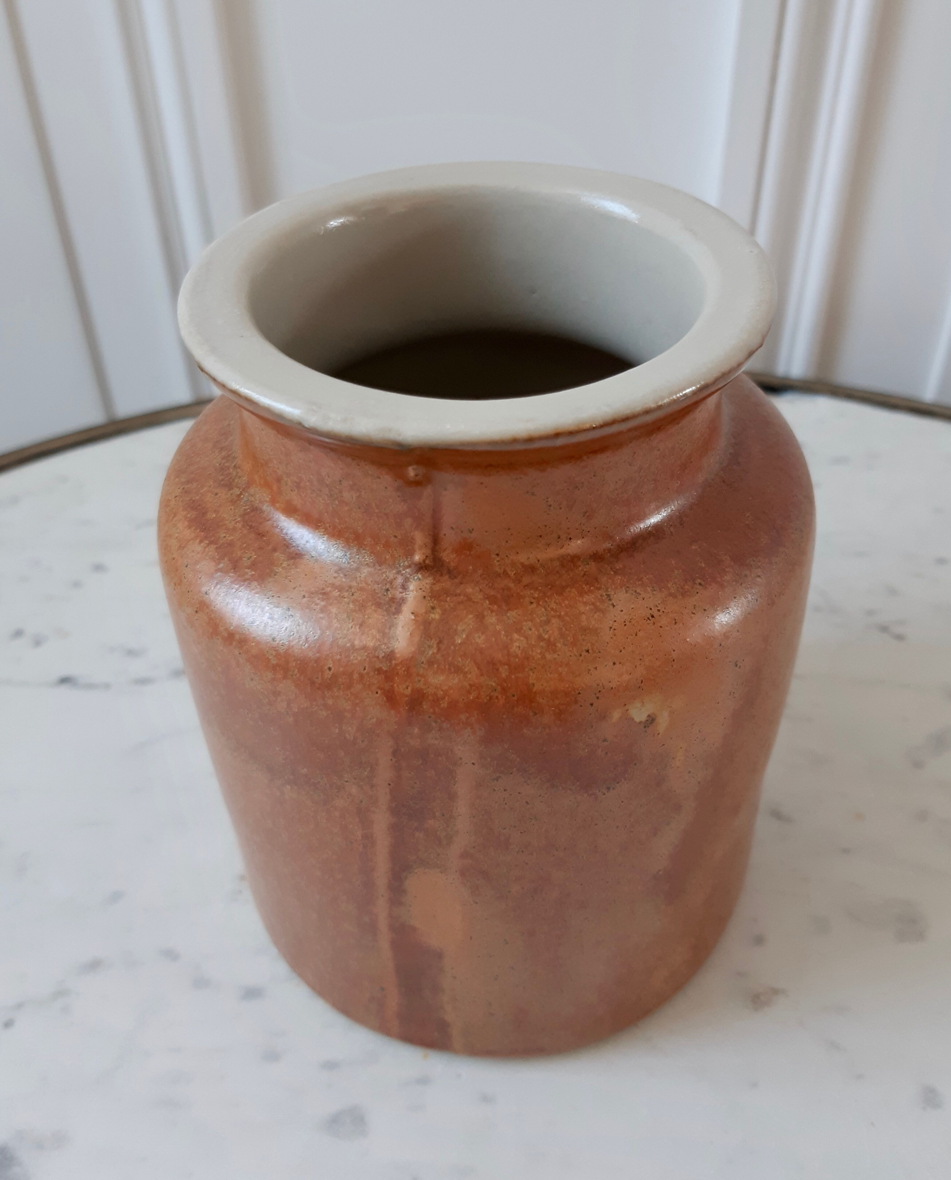Vintage sandstone pot