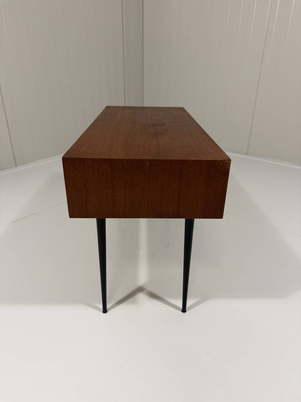 Table console latérale Asko Finland des années 1960.