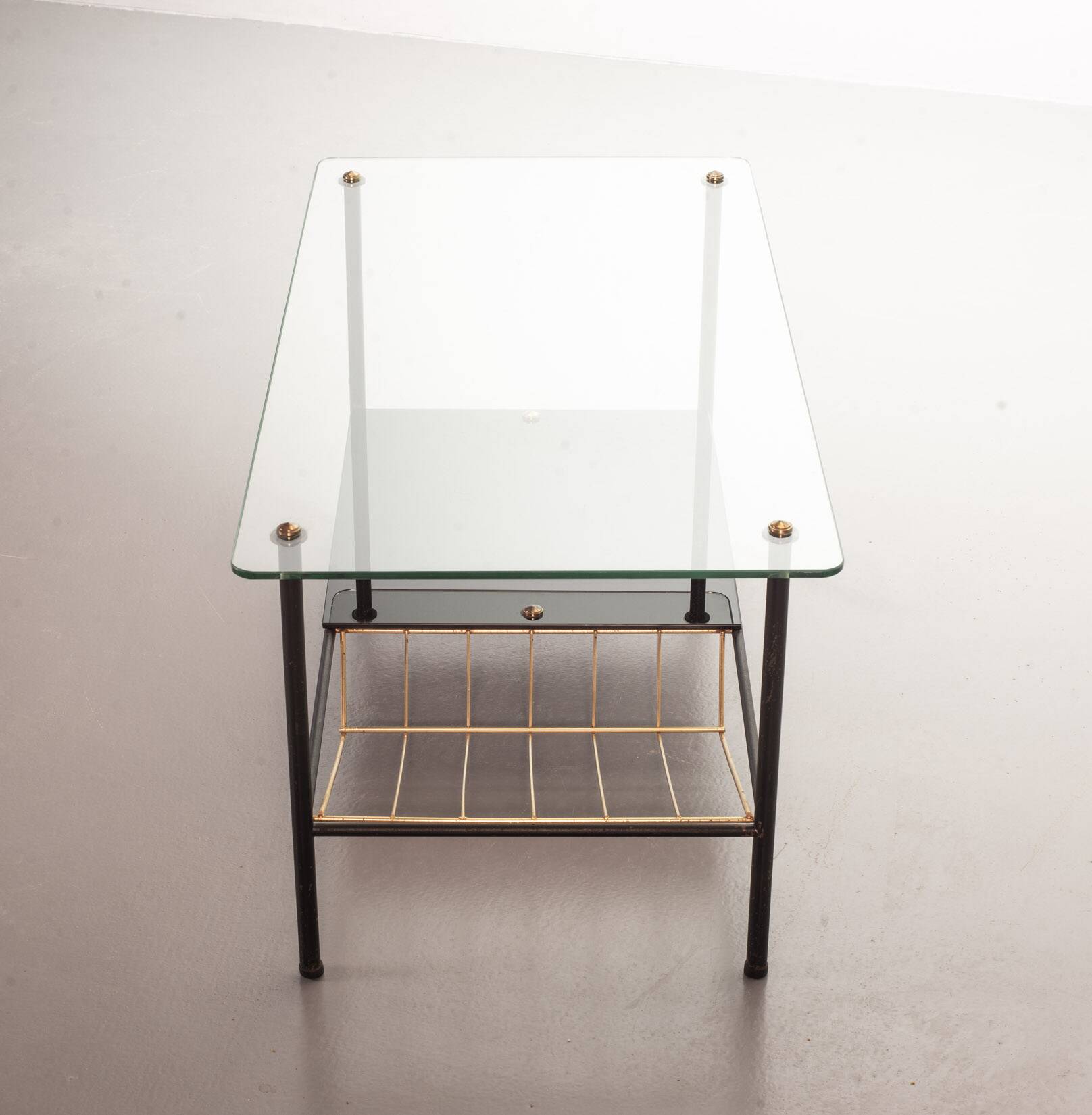 Table basse d'appoint en verre Pierre Guariche Airborne en acier noir avec verre
