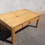 Coffee table in fir