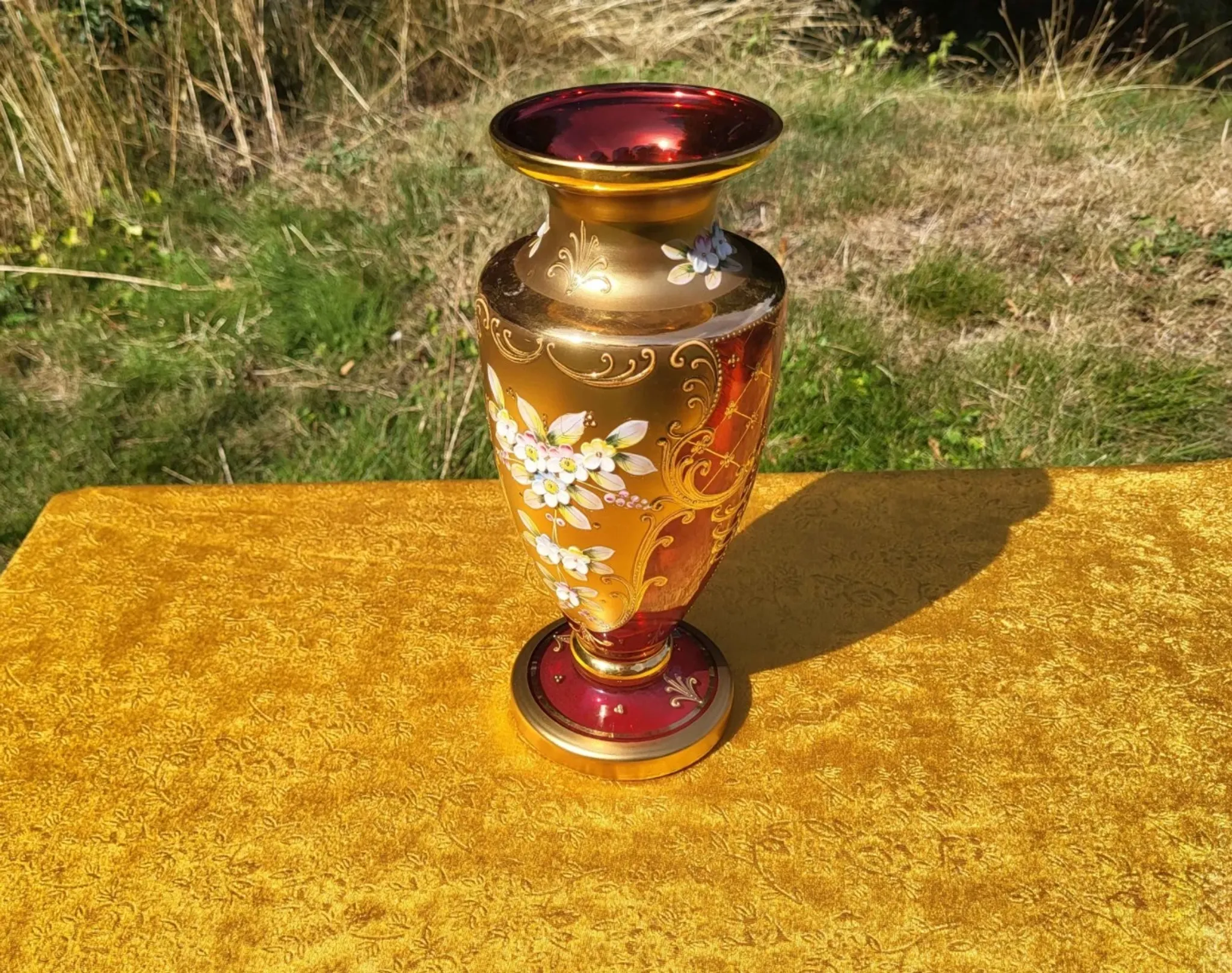 Bohemian Crystal Emerald Red/Rosa Vase with 24K Gold Encrusted Floral Desig