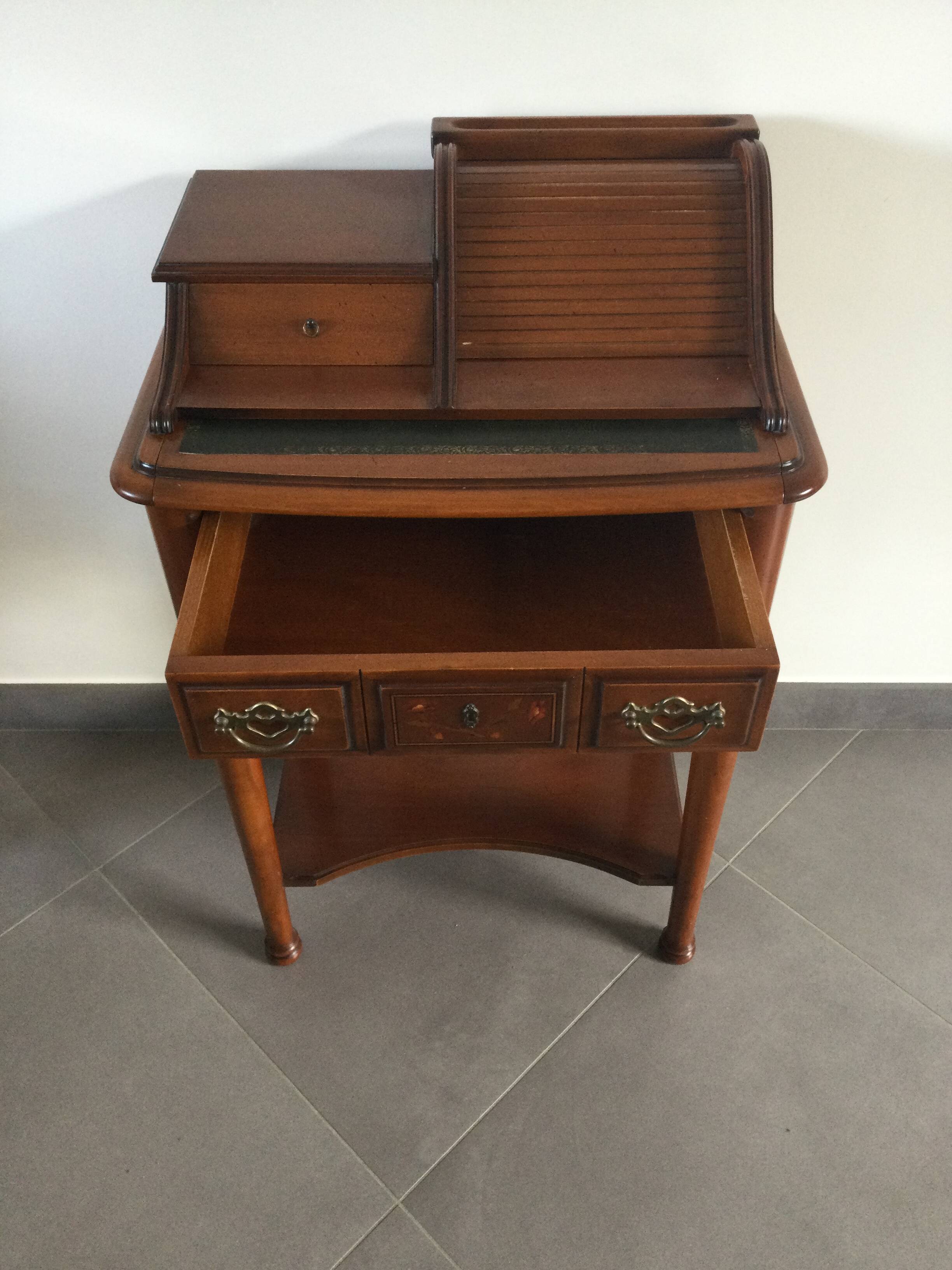 Cherry wood writing unit