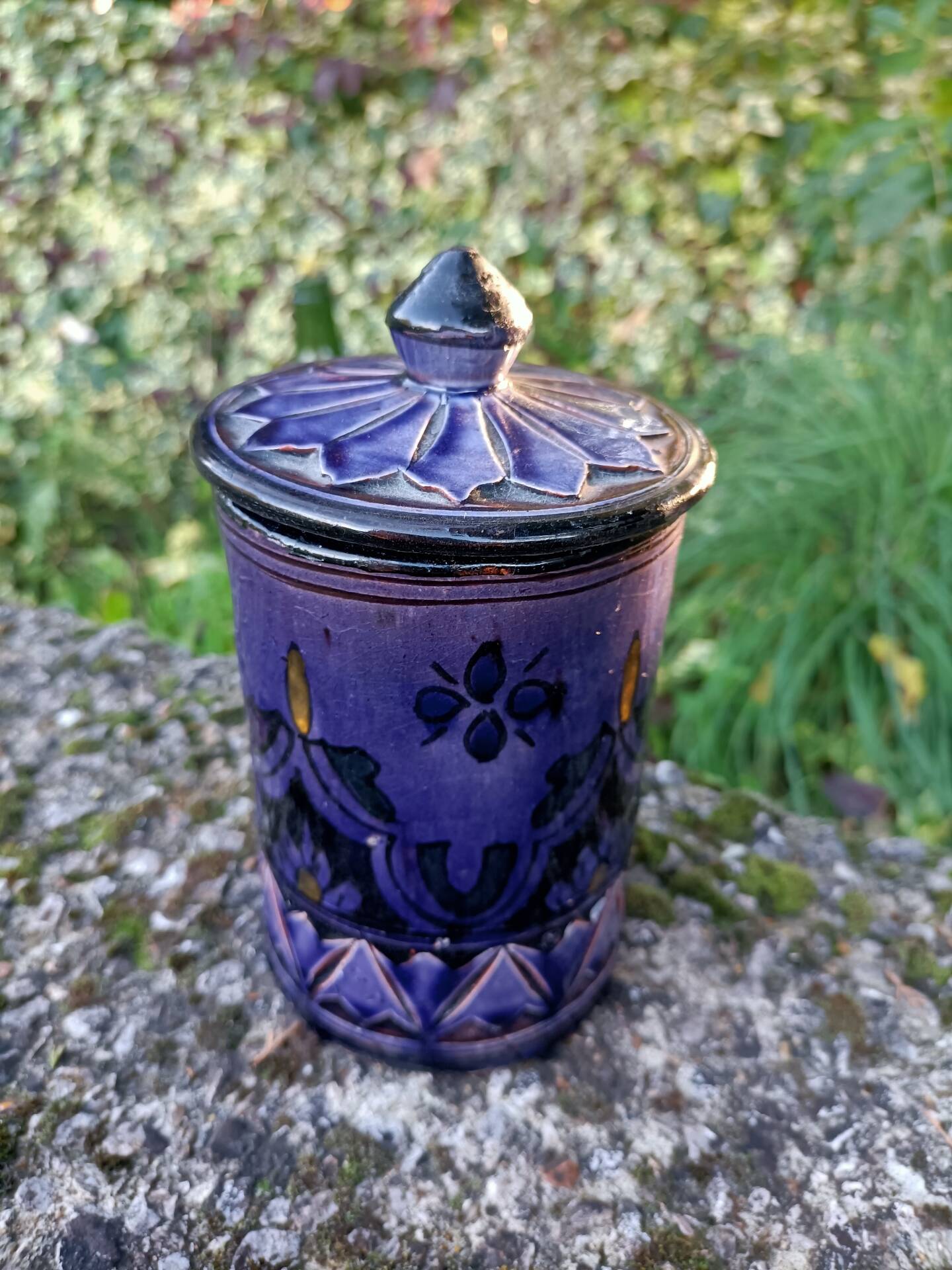 Decorative storage box