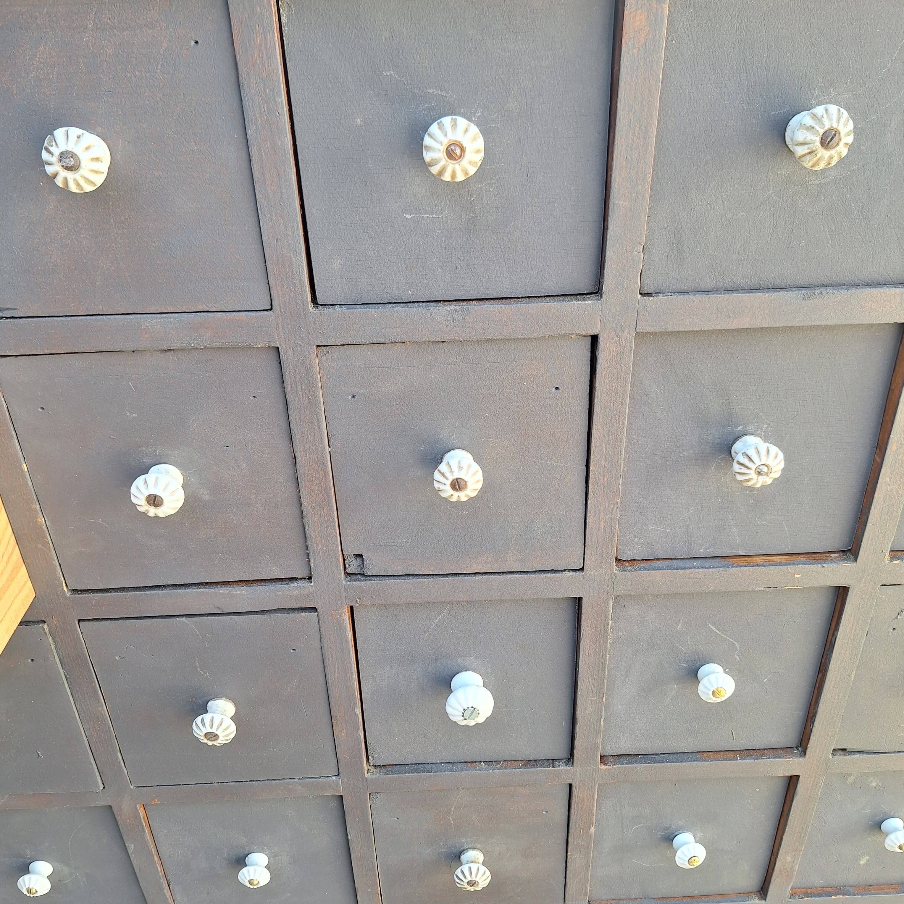 Grocery store furniture