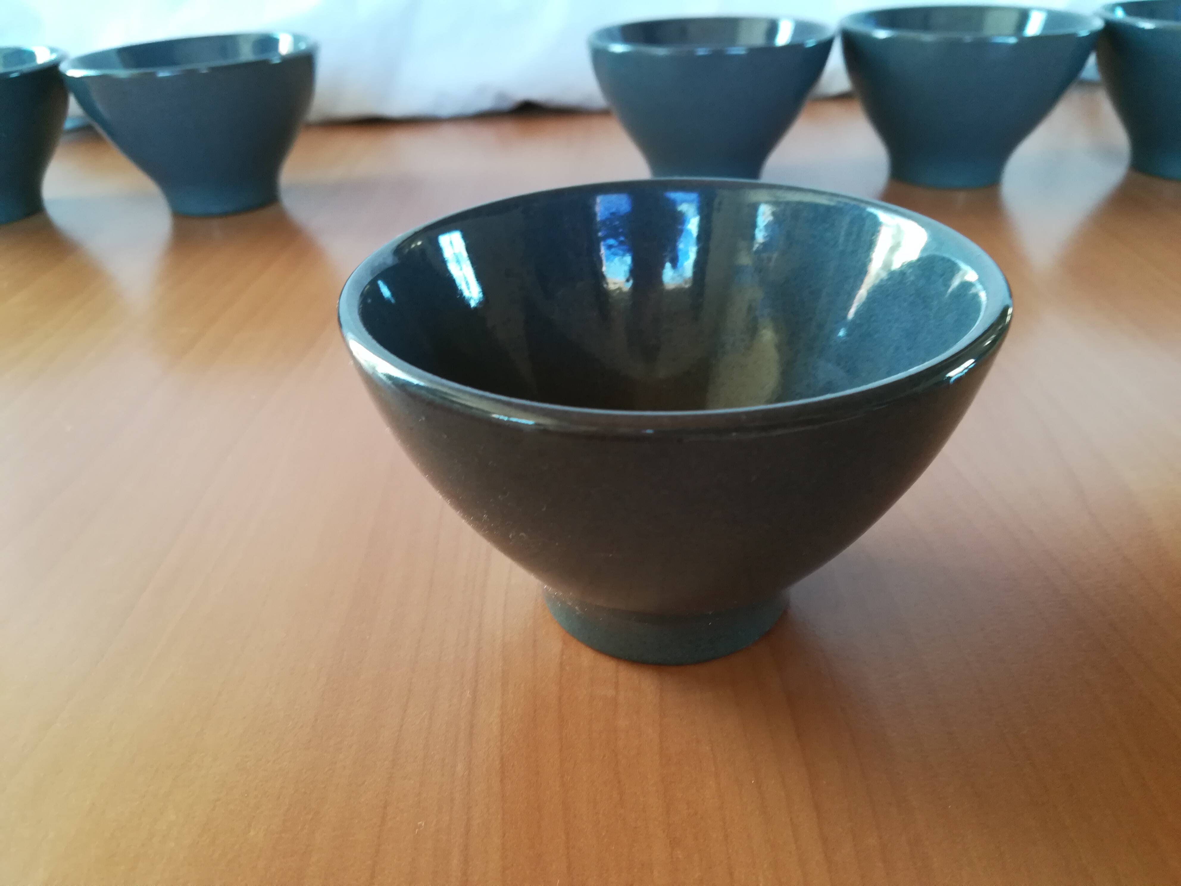 Six Japanese bowls by Émile Henry
