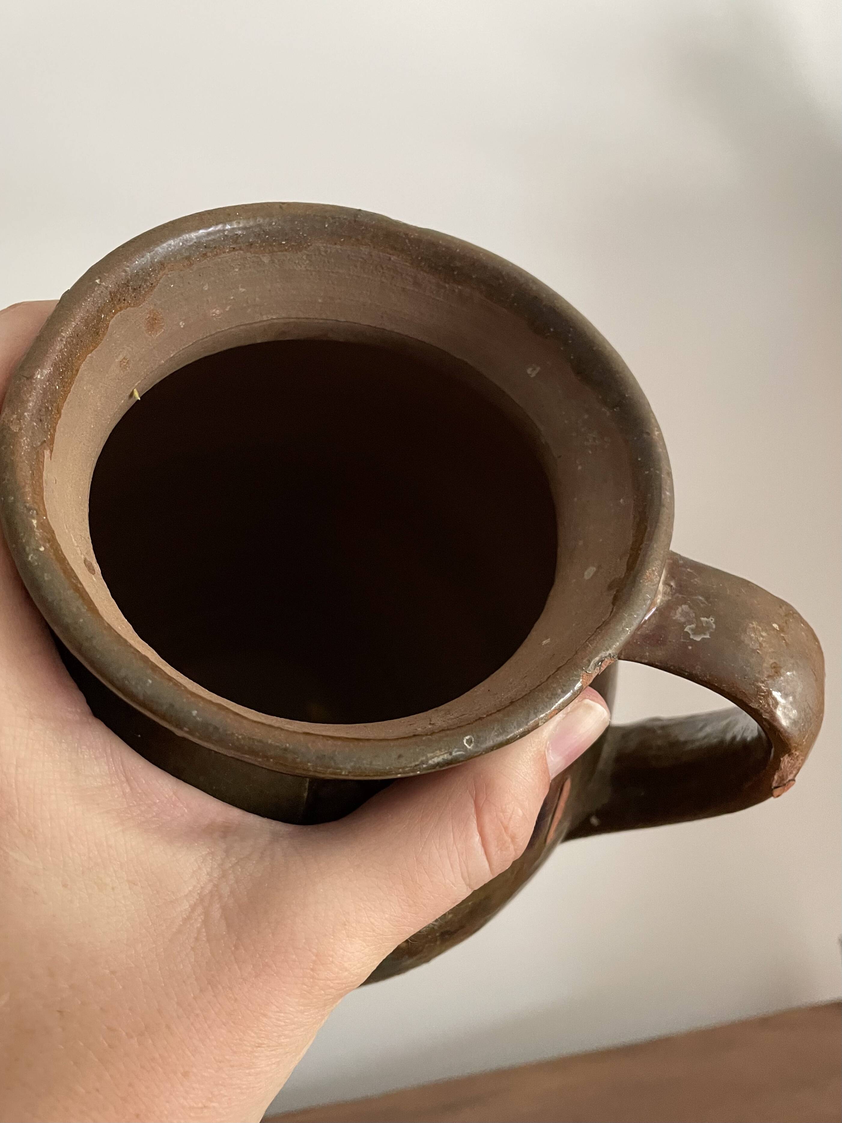 Lot d’une cruche et 2 petits vases