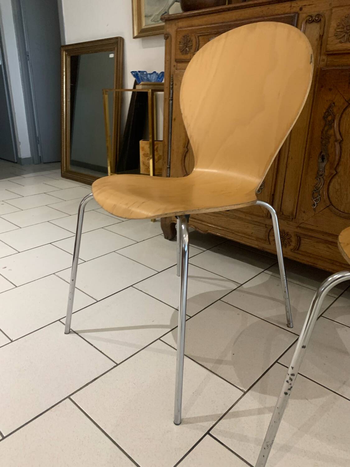 4 vintage chairs
