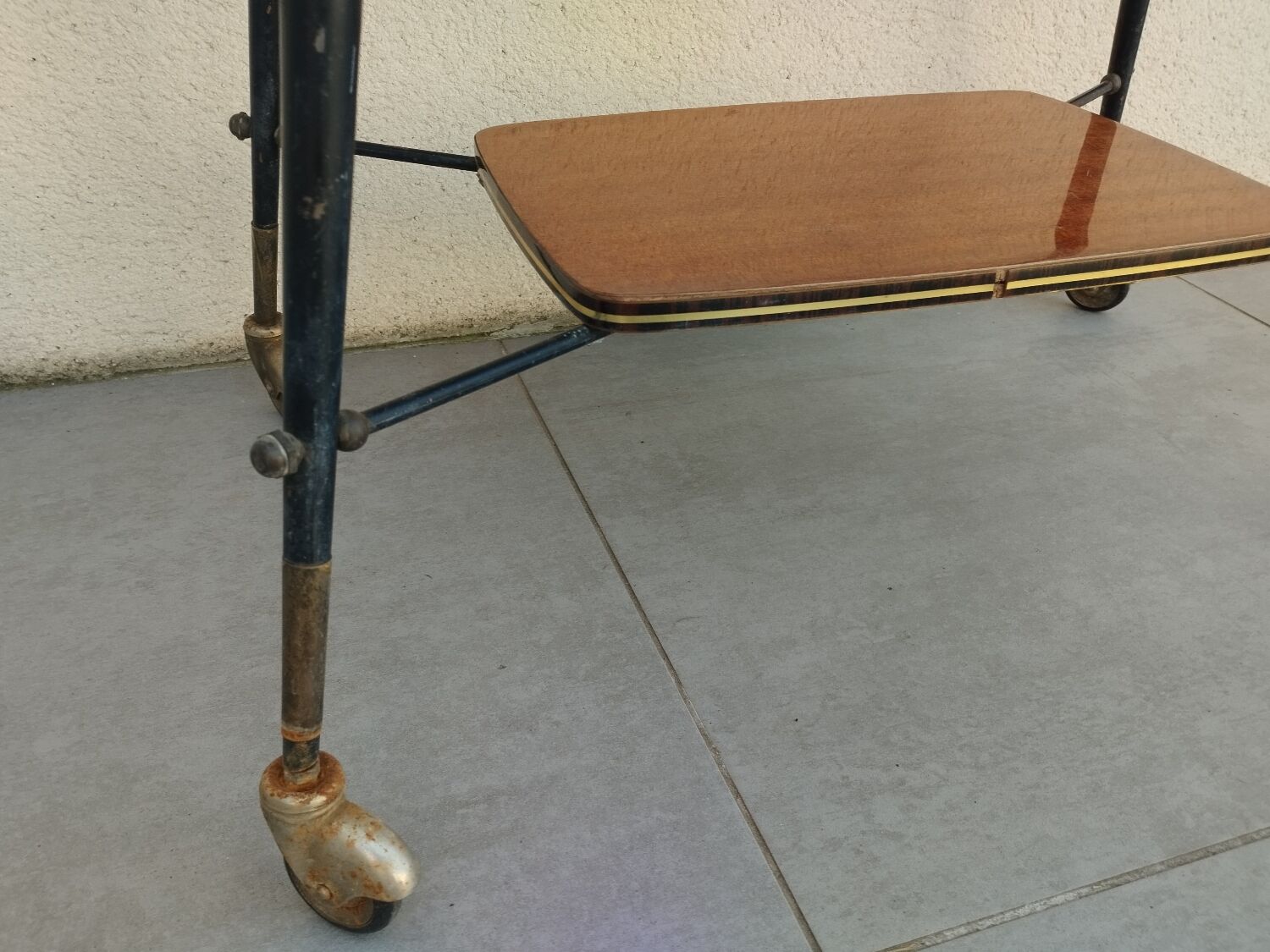 Ancienne desserte à roulettes design 1950