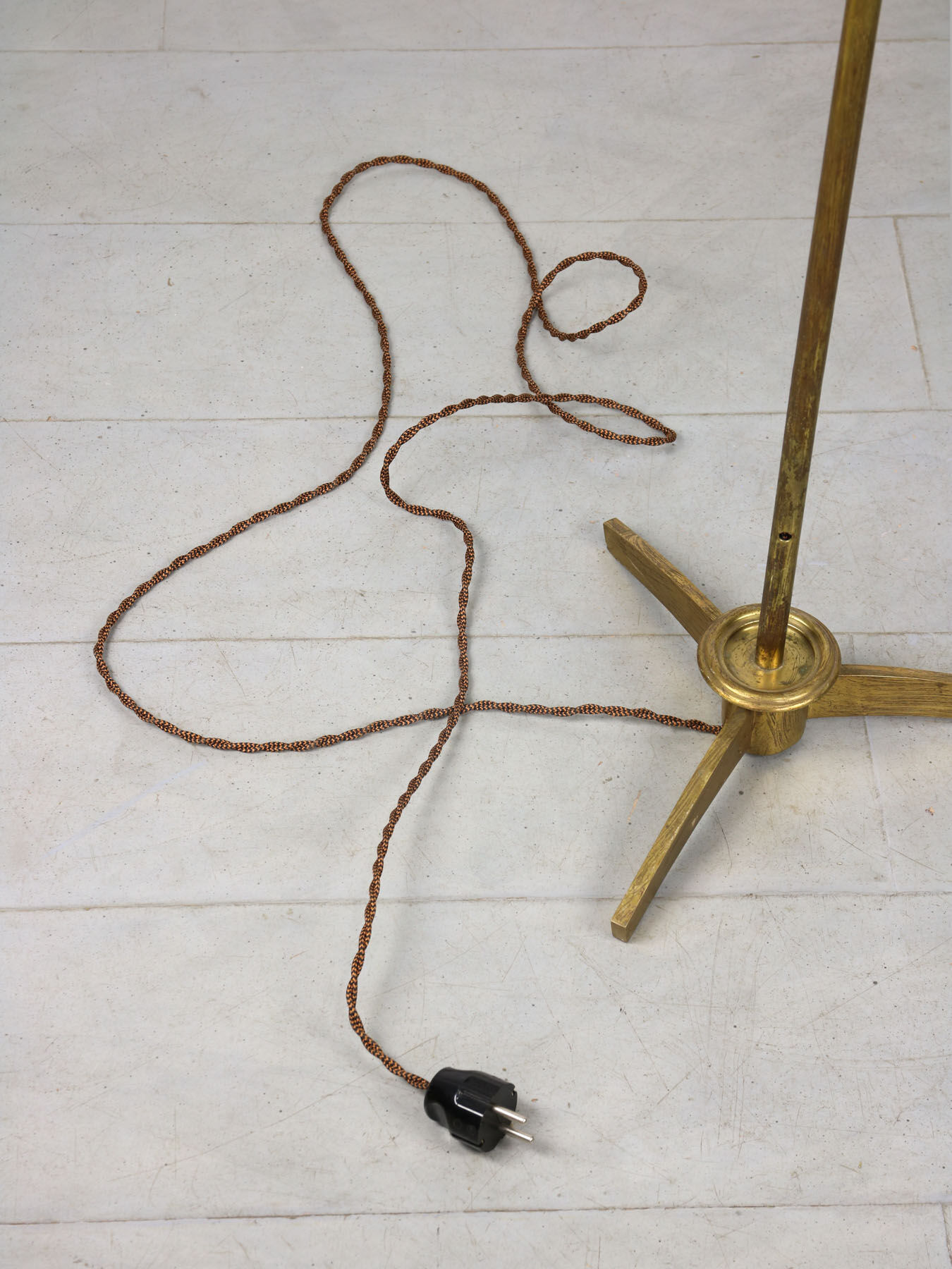 Minimal mid-century brass & marble lamp