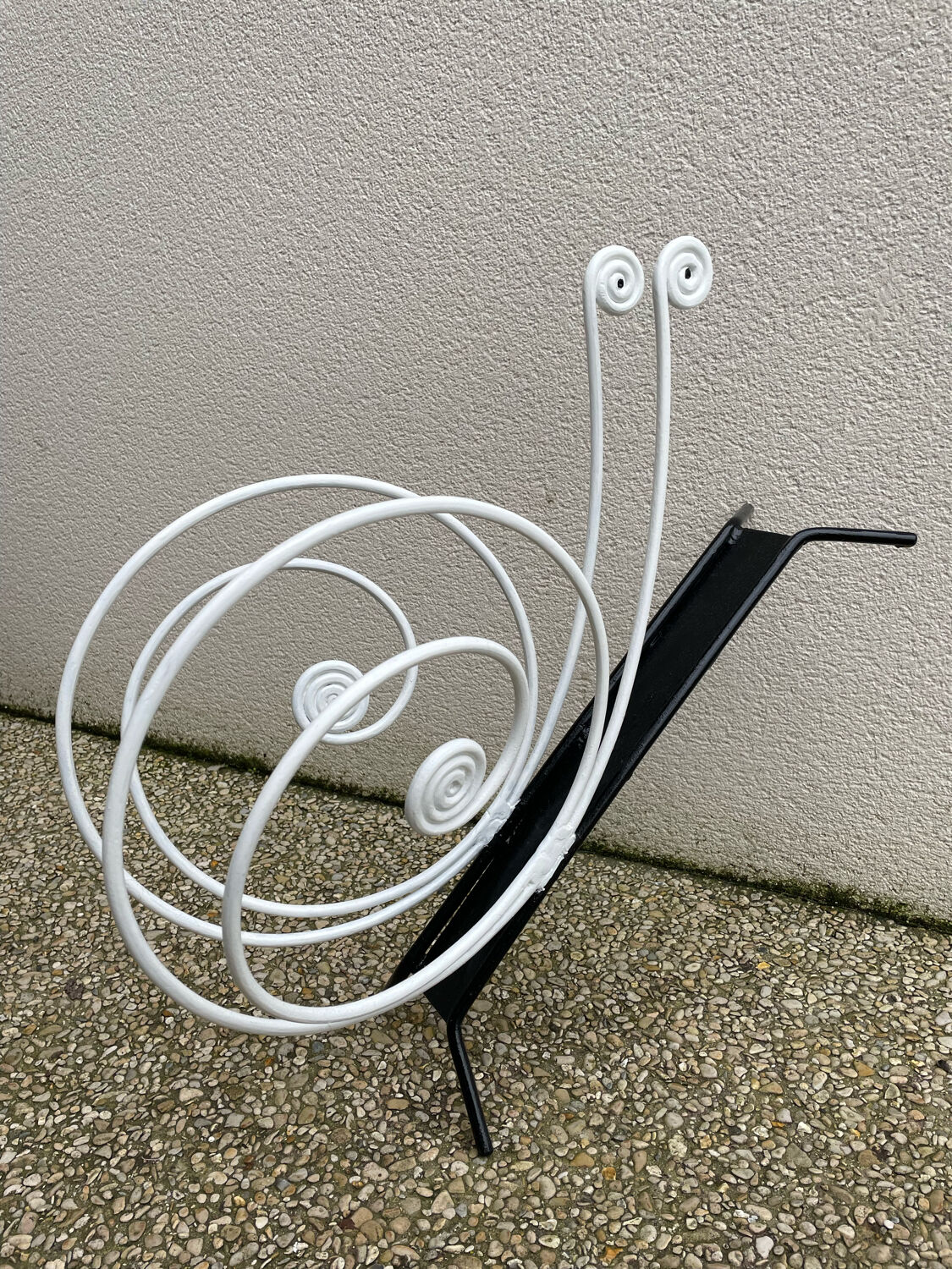 Vintage magazine holder