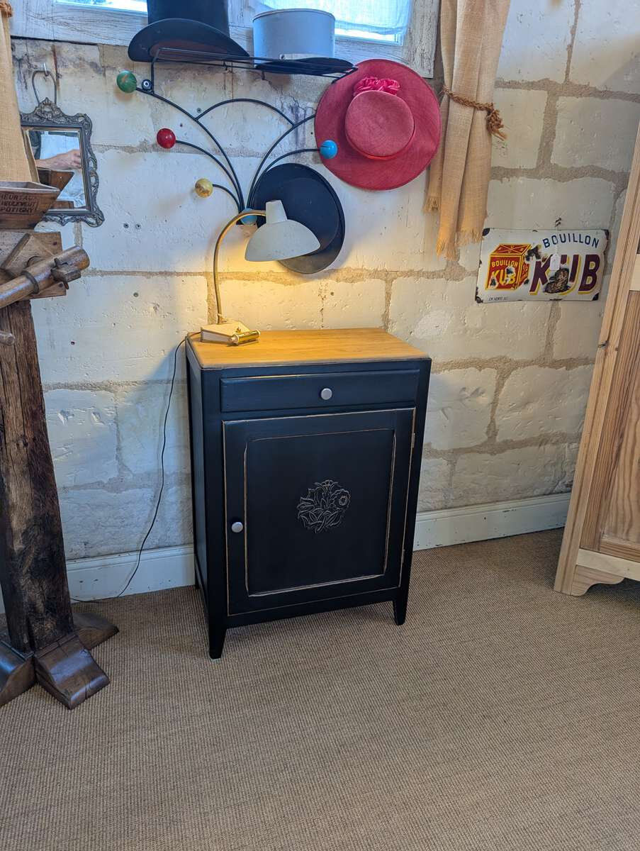 Vintage confit pot