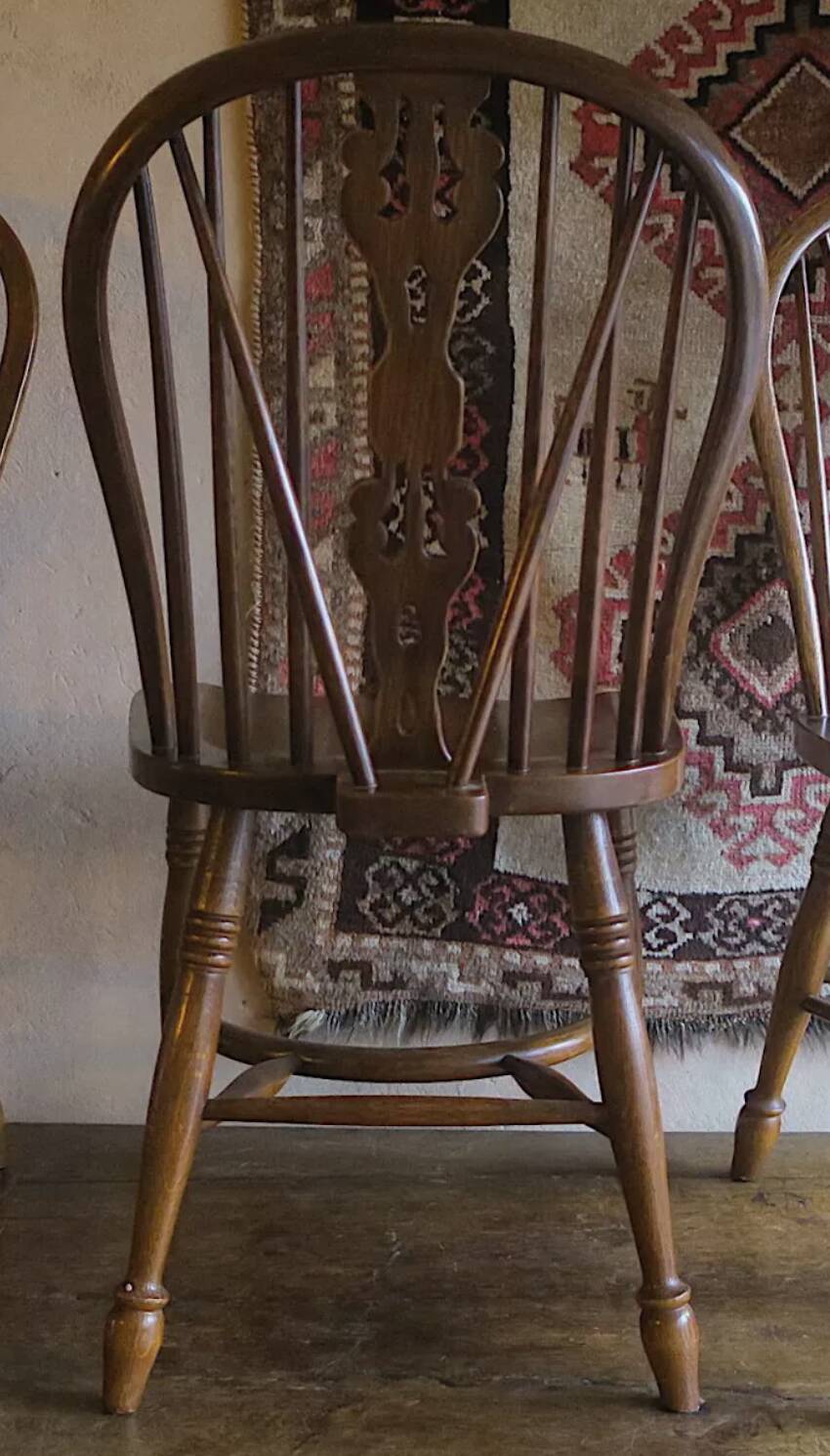 Ensemble de 6 chaises Windsor à dossier lyre en chêne massif, milieu du siècle, années 1960