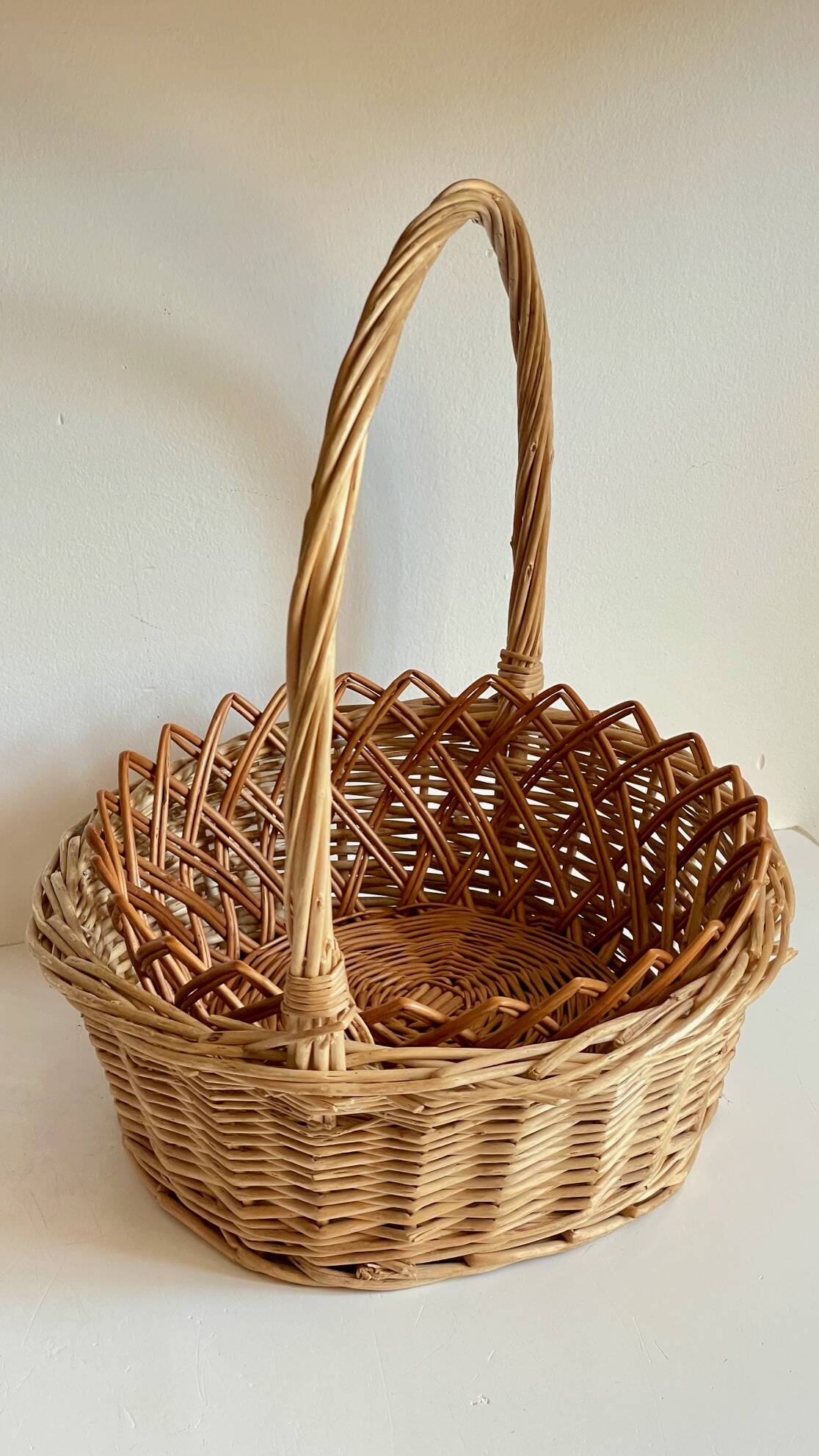 Set of 2 vintage rattan baskets