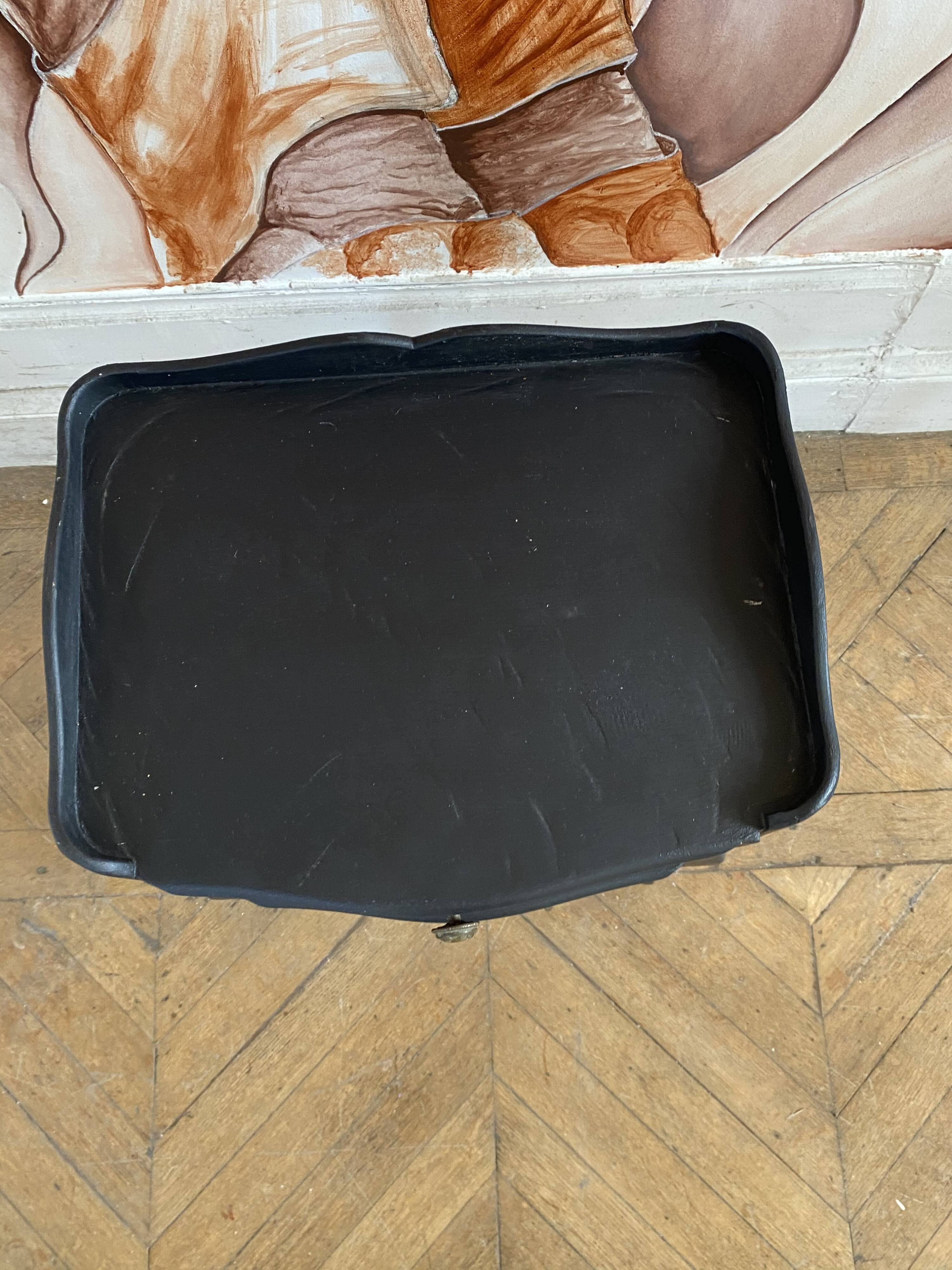 Louis 15 bedside table