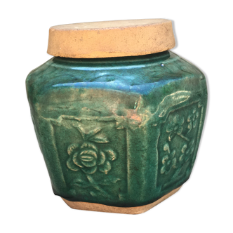 Ginger pot in green glazed sandstone