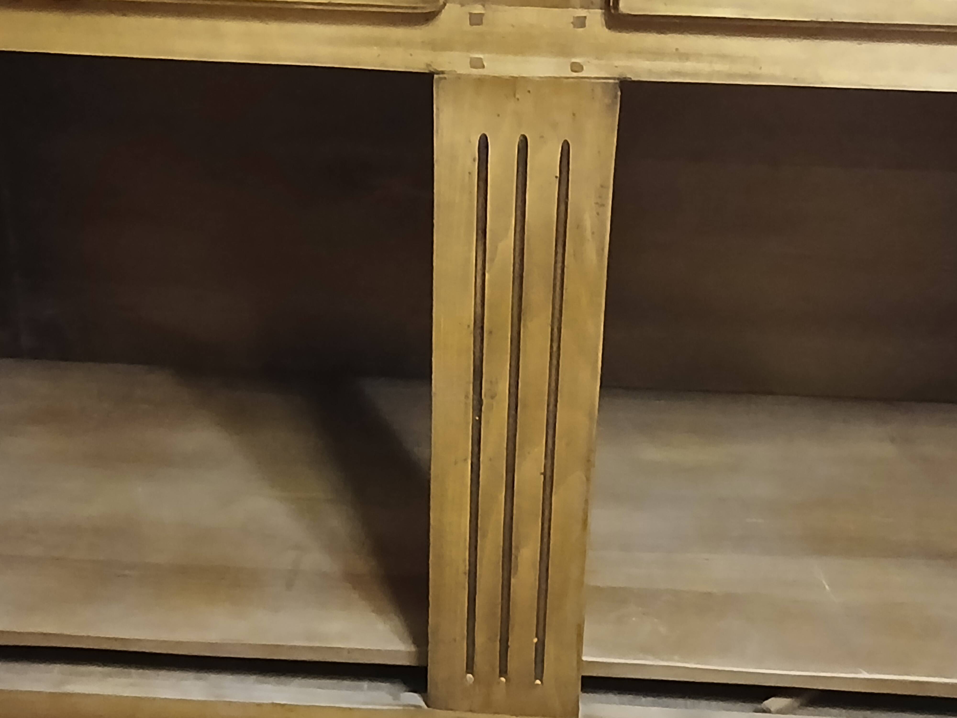 Antique Vendée dresser in solid elm by artisan Chaillou Hermouet.