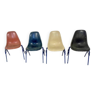 Série de 4 chaises Eames DSS en fibre de verre H.Miller