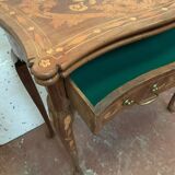 Table a jeu de style Louis XV en marqueterie Hollandaise XIX siècle Console