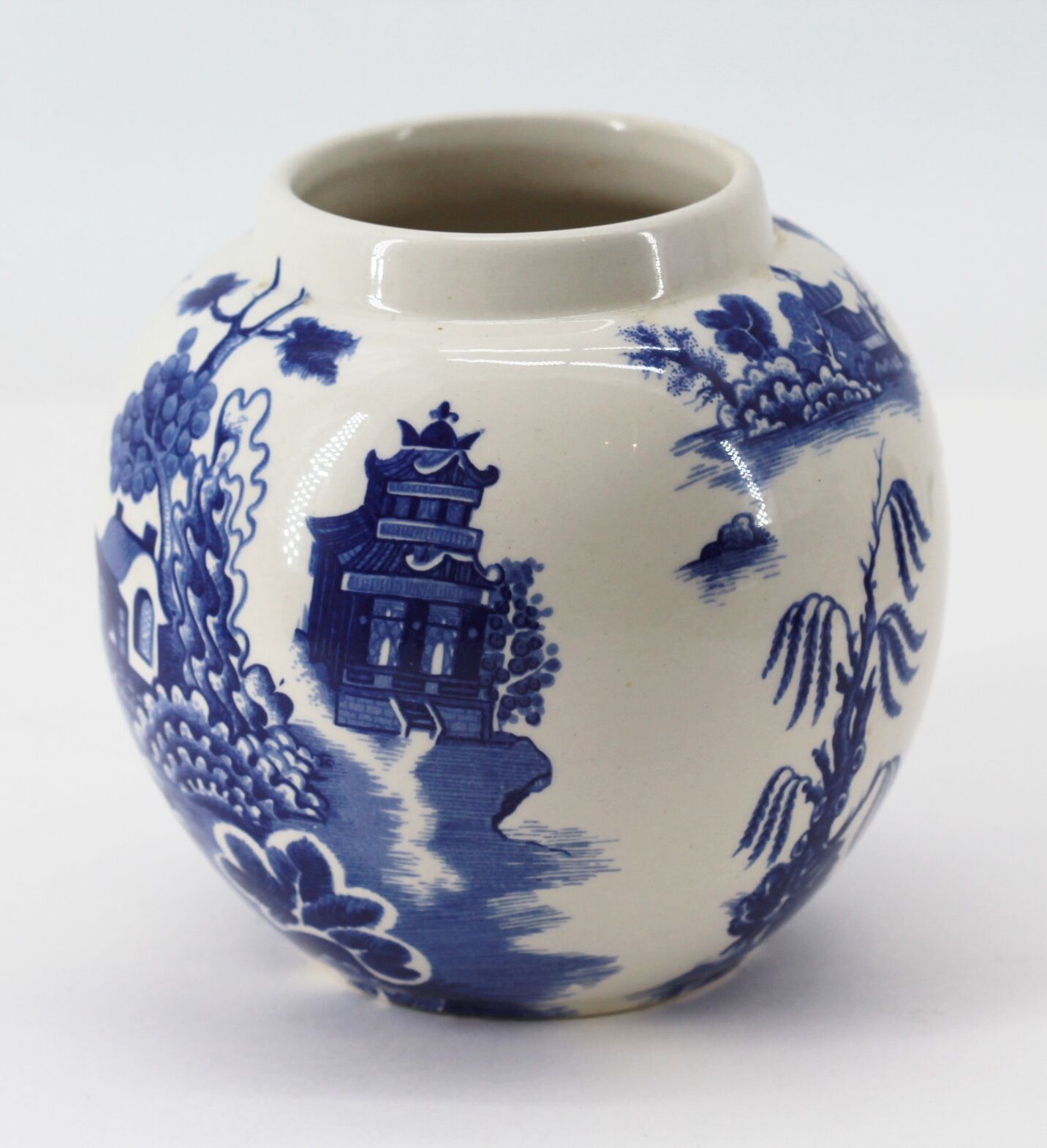 Ceramic vase cauldon