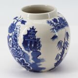 Ceramic vase cauldon