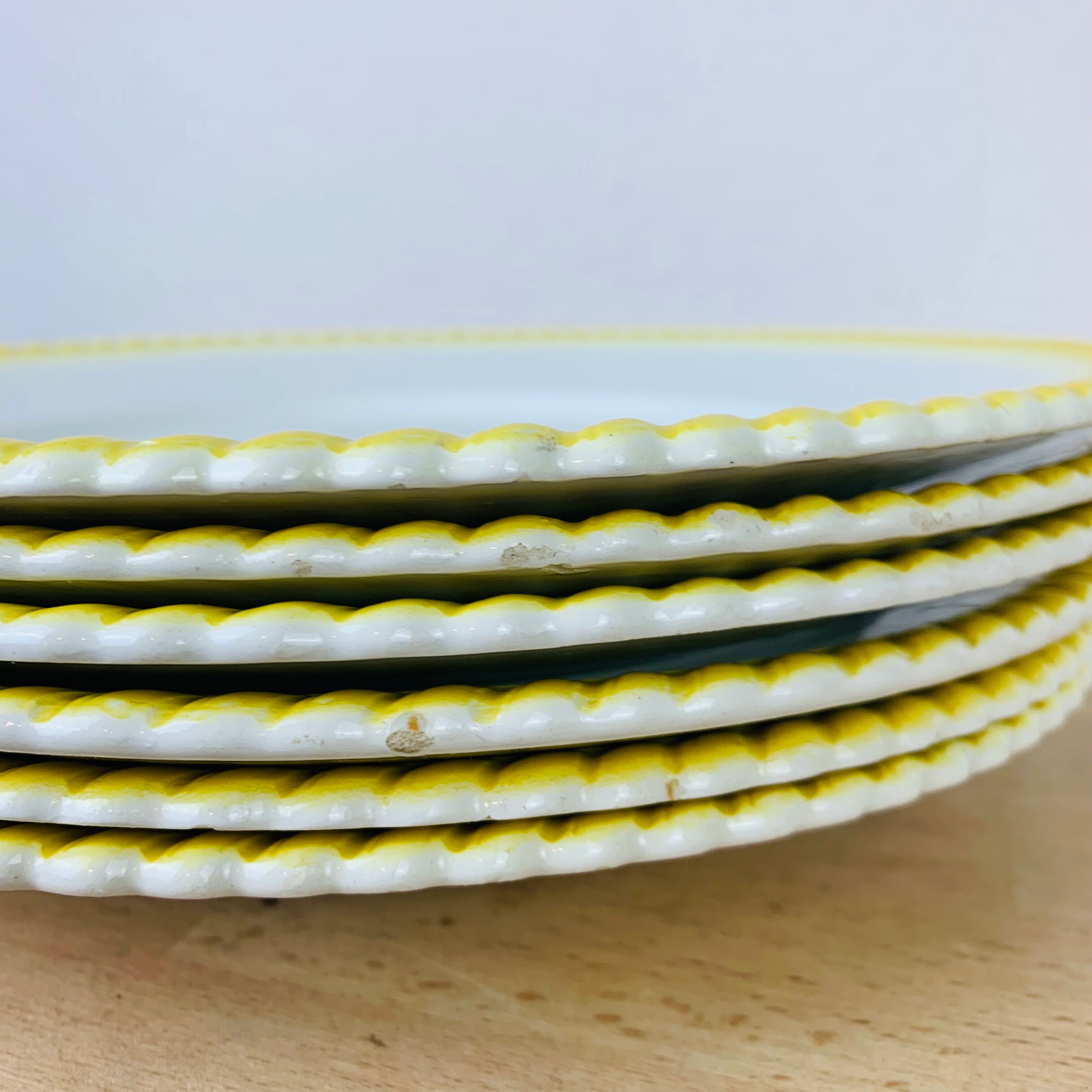Set of 6 flat plates vintage earthenware