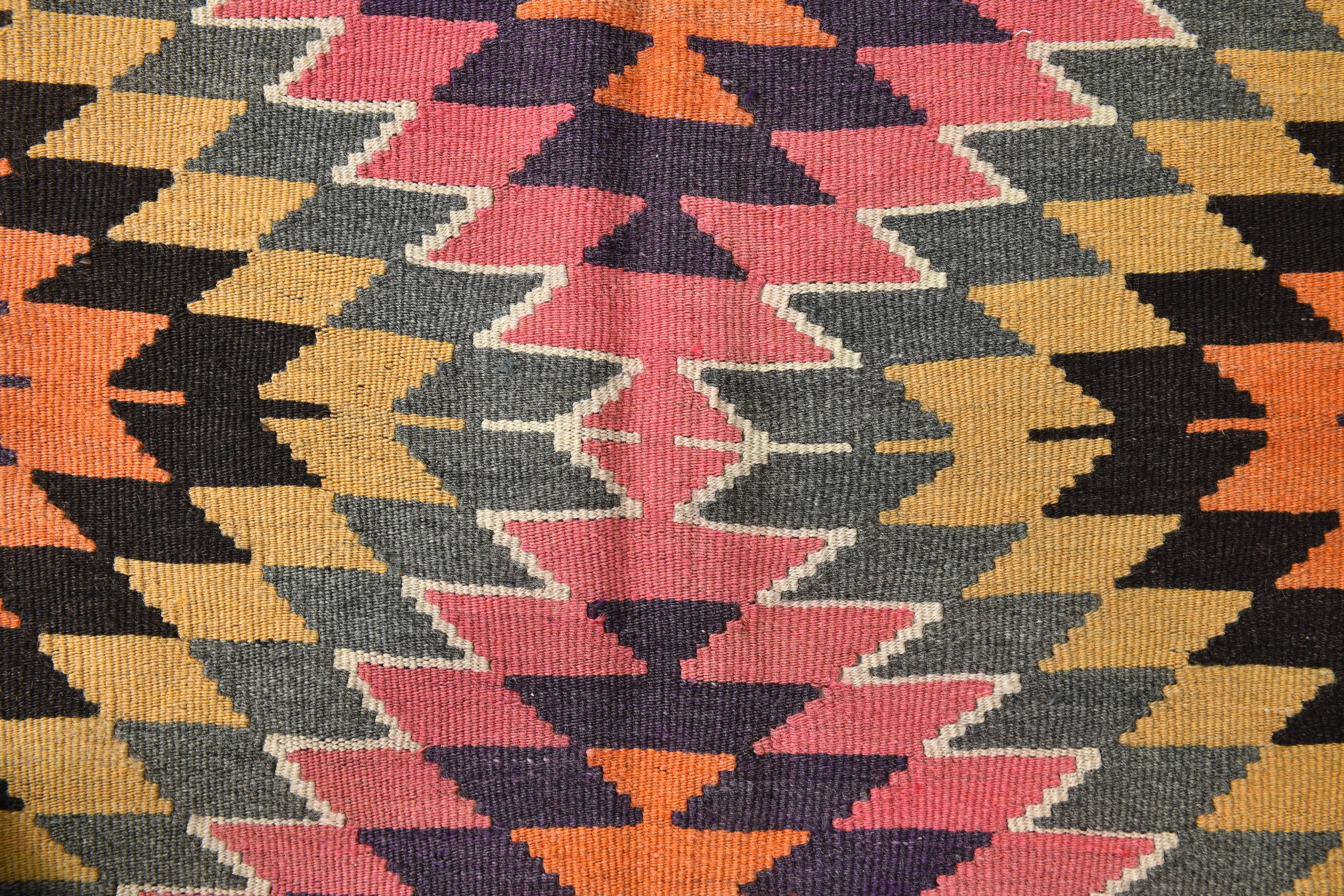 Multicolor Geometric Vintage Kilim Rug, 166x247Cm
