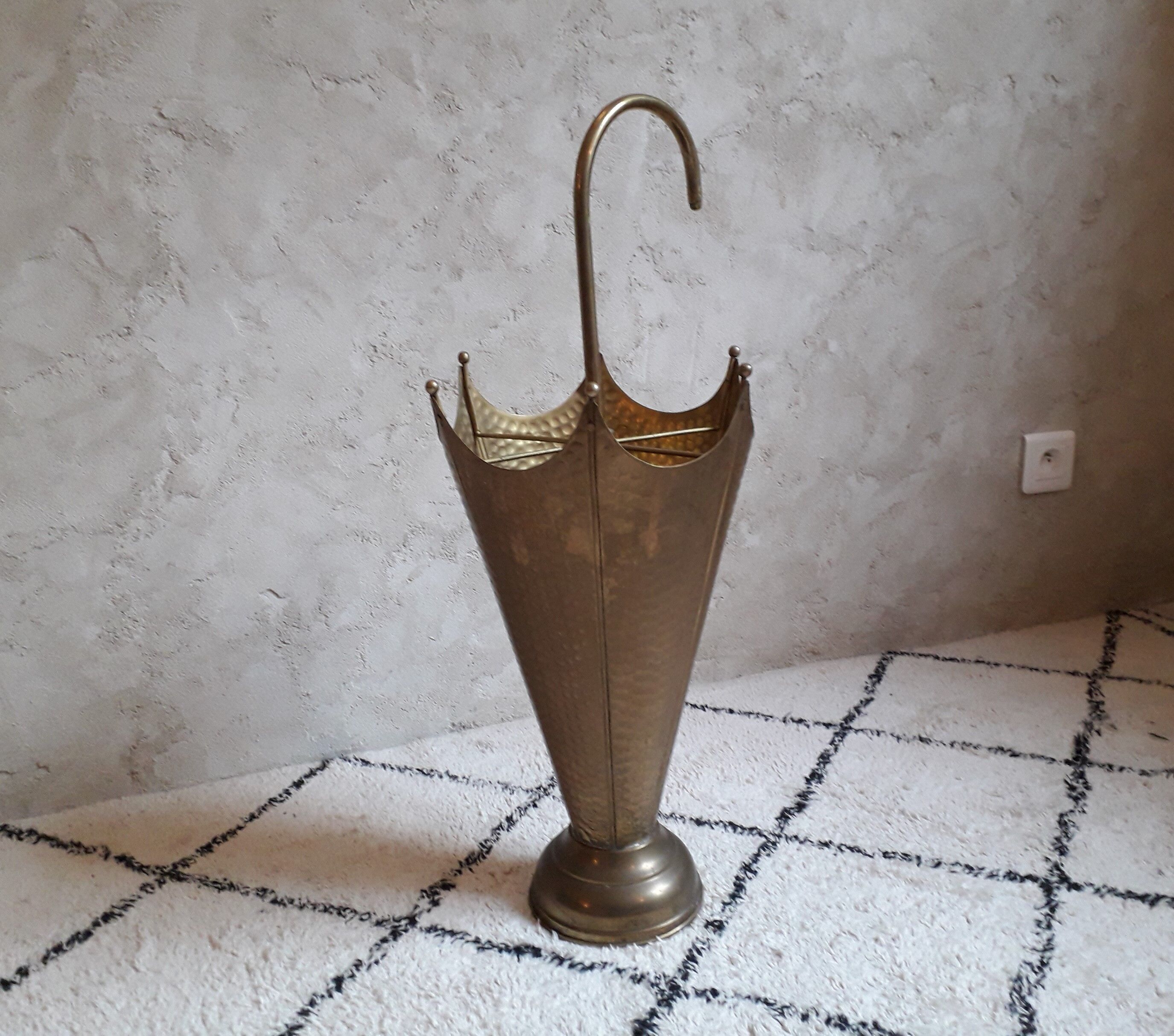 Brass umbrella holder