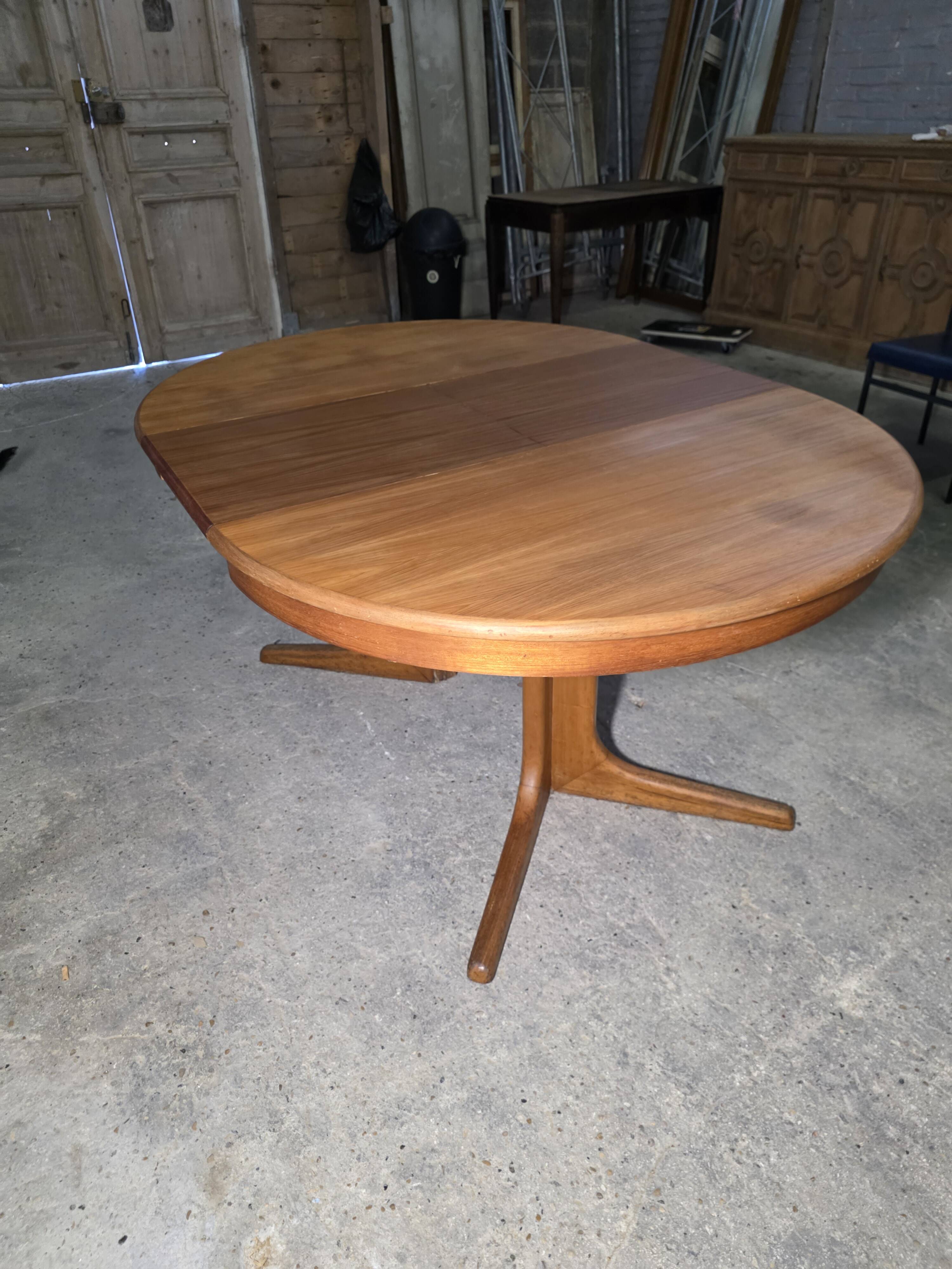 Table extensible Baumann en teck des années 60, (2 rallonges)