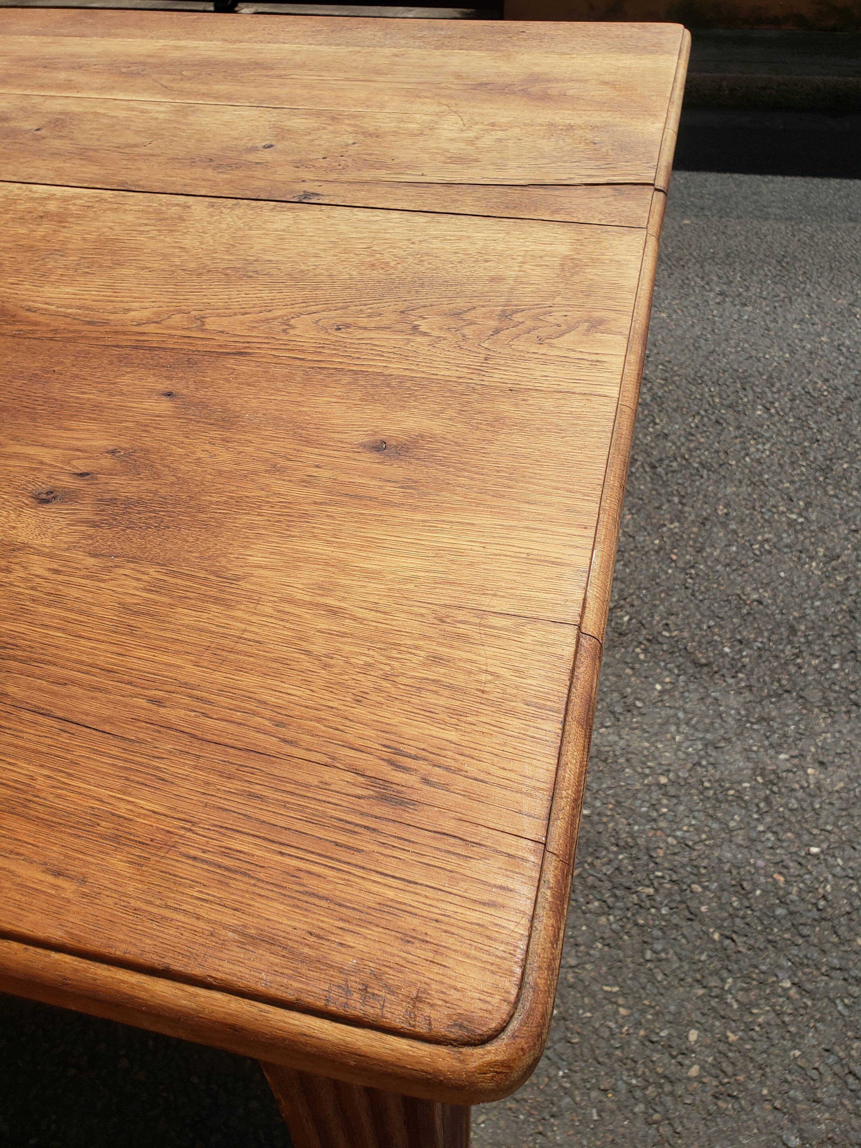 Table and chairs art deco wood and pastel