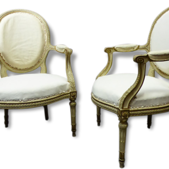 Paire de fauteuils Louis XVI