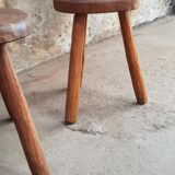 Two stools "brutalize" in solid oak