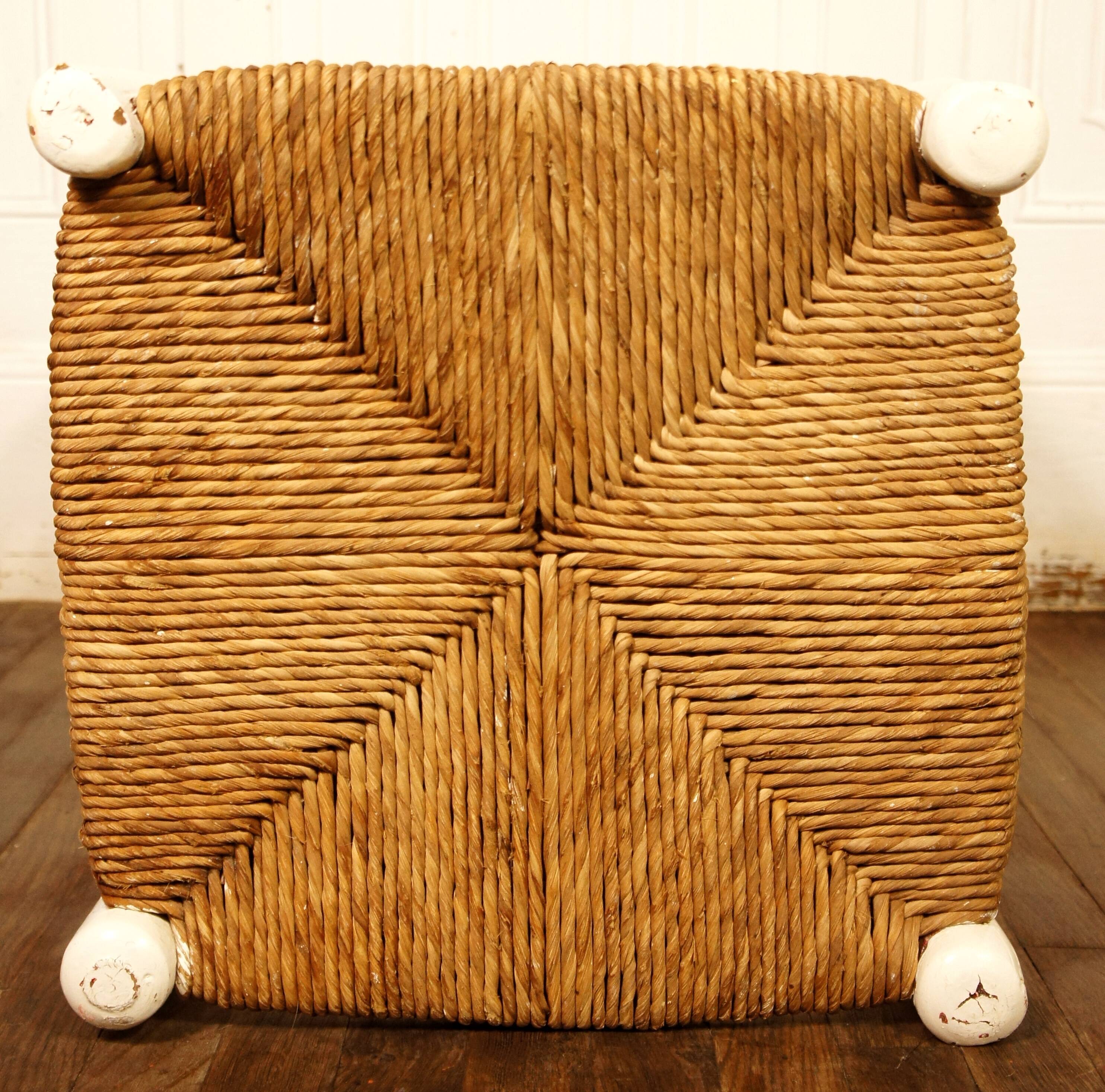 Old stool in wood & straw