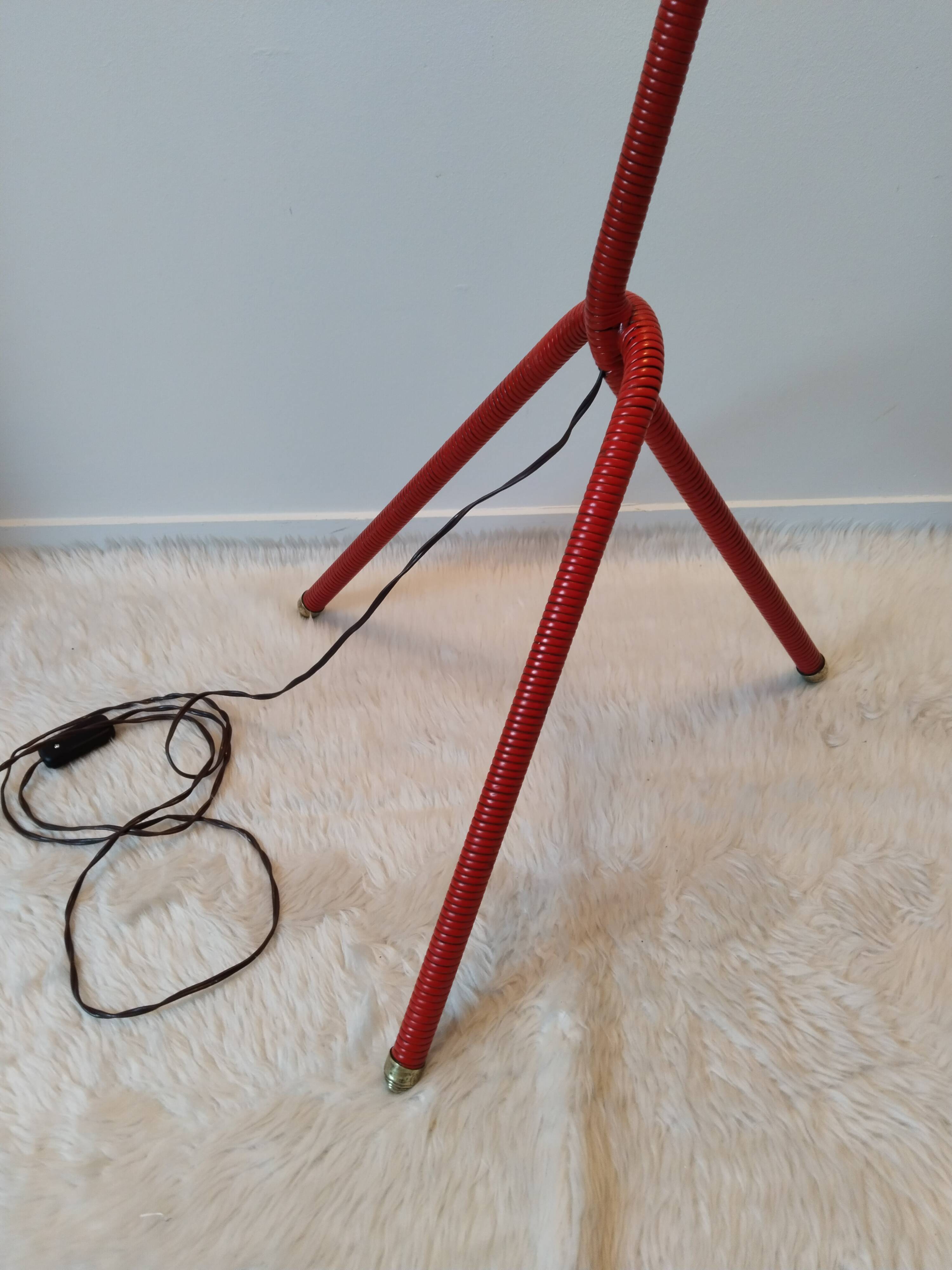 Scoubidou tripod floor lamp, Lunel style diabolo lampshade, 1950s