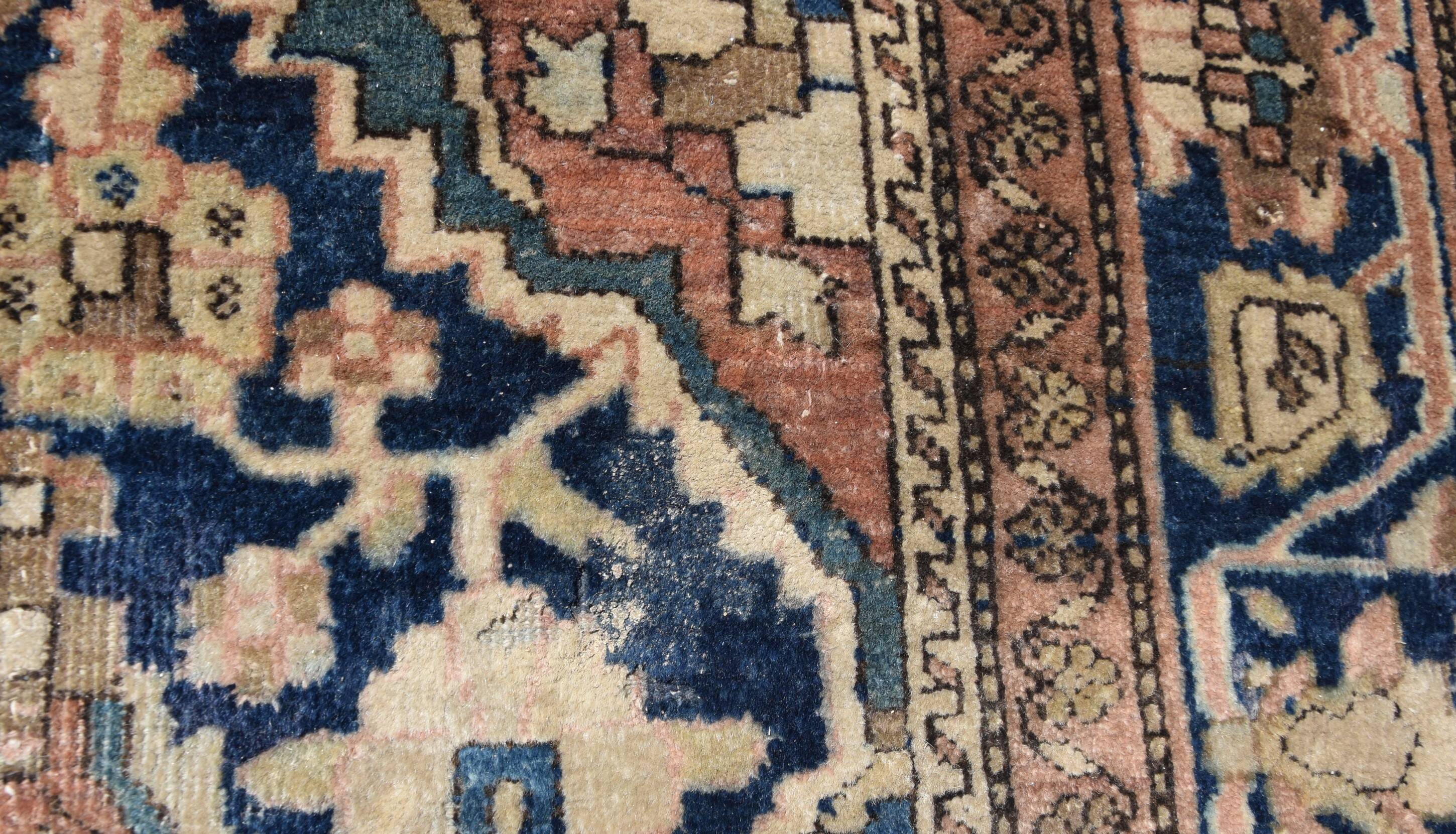 Ancient Iranian Oriental rug Sarouk 128x209 Metres