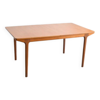 Table by McIntosh – double butterfly extensions
