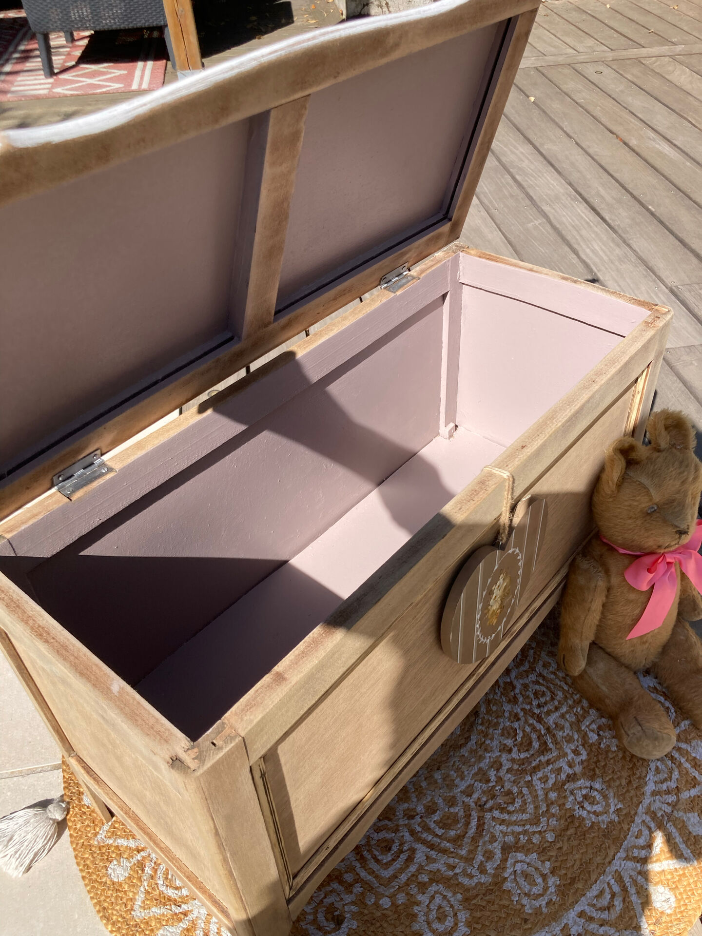 Very nice vintage heart toy chest in L. Ashley removable style.