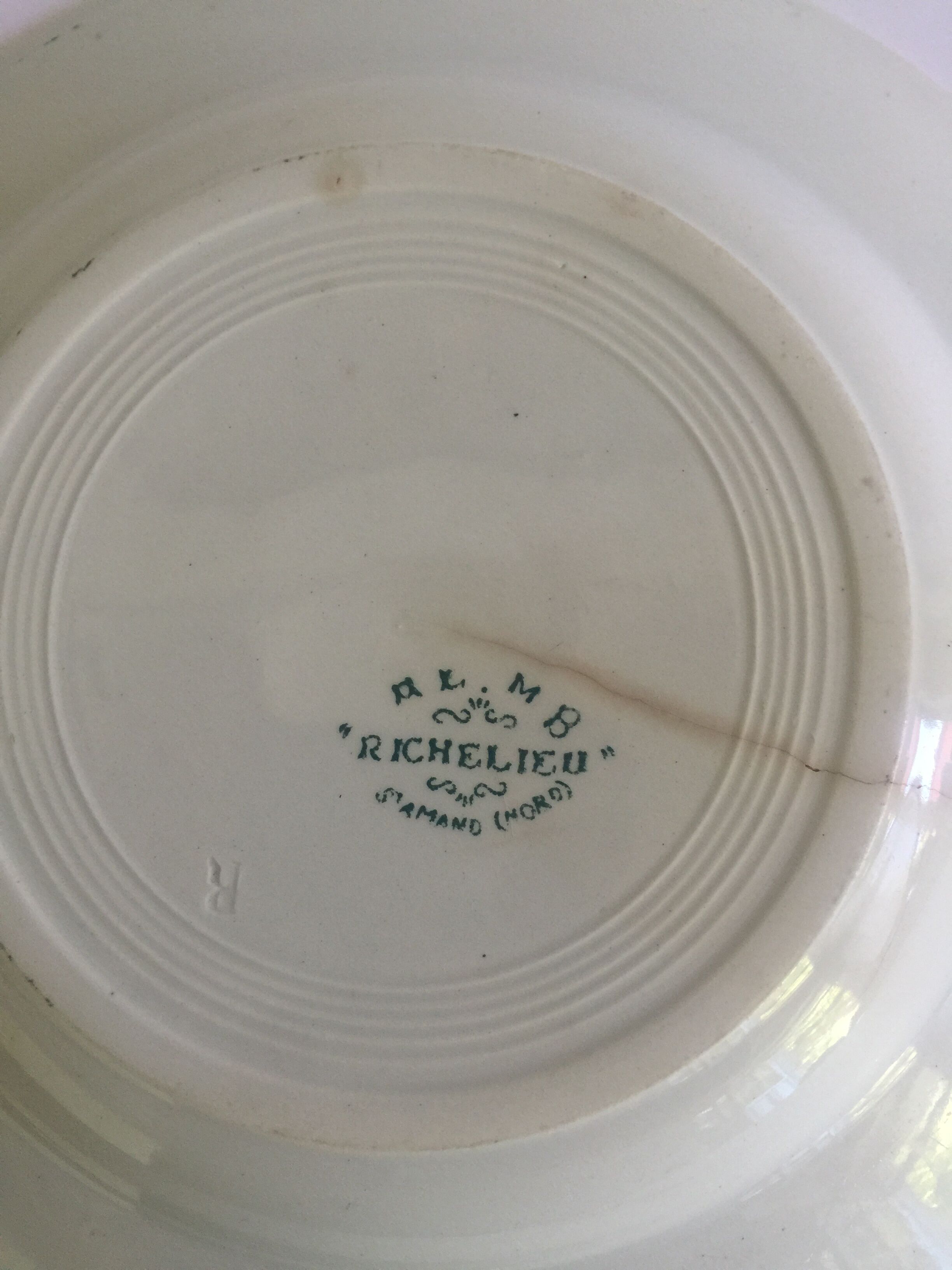 St Amand Richelieu Plate