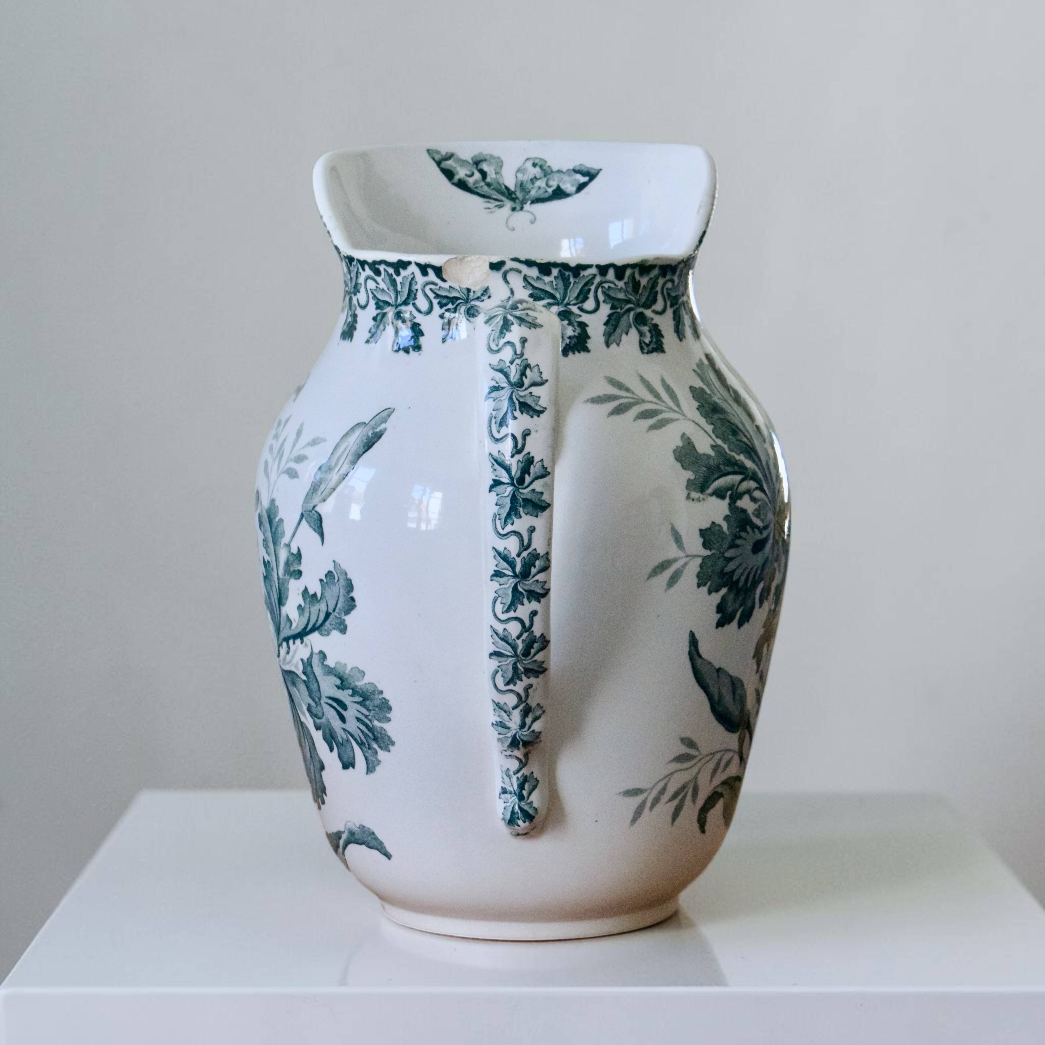 Large jug / carafe from the 19th century, ironstone, bird signed Moulin des Loups.