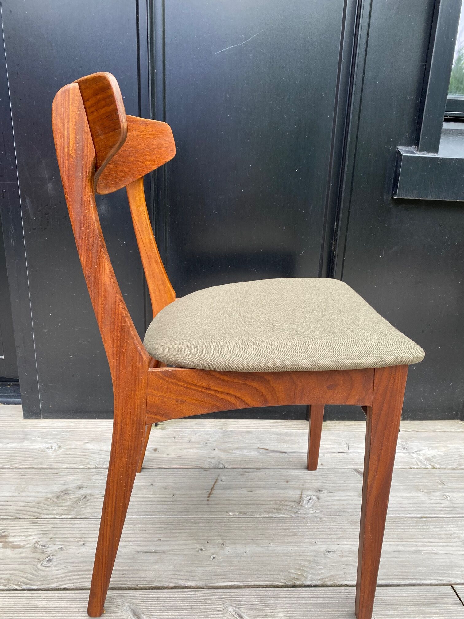 4 Chairs edited by Silkeborg