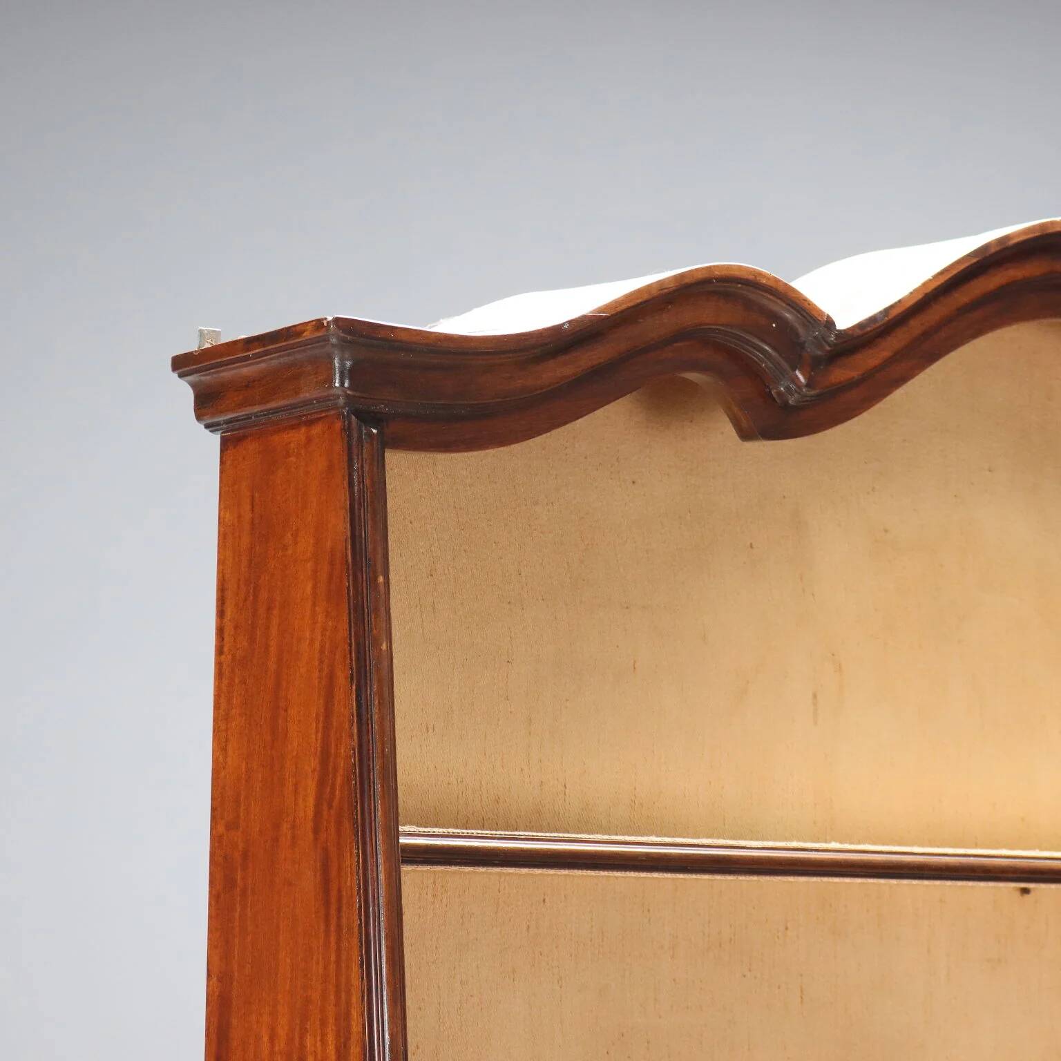 Baroque-style antique walnut buffet, Italy, 20th century.